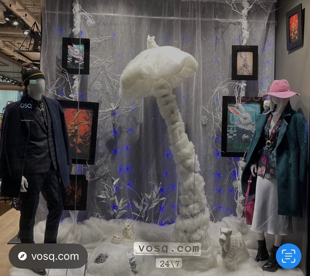 Vosq одежда. Medicine vosq одежда. магазин секция в гуме. Vosq одежда лого. Medicine vosq одежда.