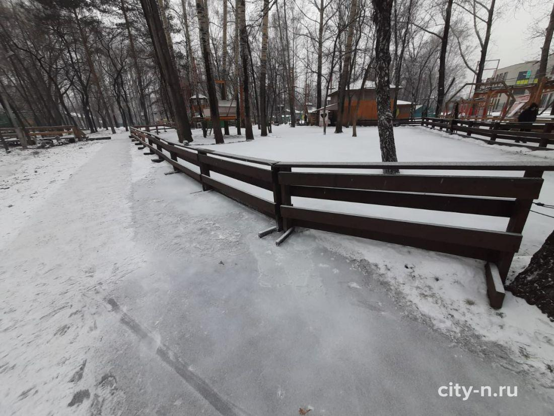 Парк гагарина каток. Каток парк Гагарина Новокузнецк. Каток в Ленинградской области открытый. Парк Гагарина каток 2022. Каток на Ильинке в Новокузнецке.