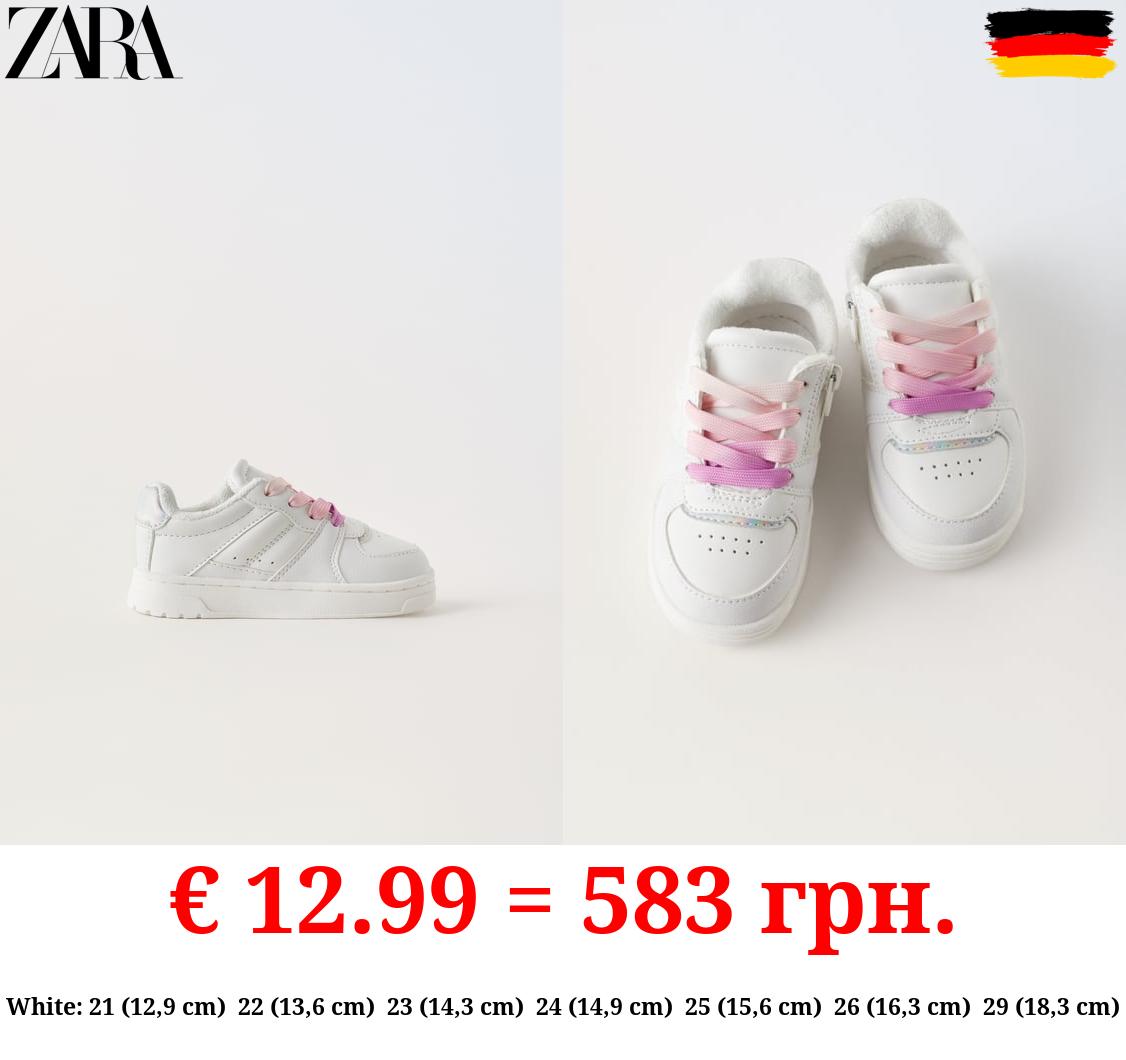 MINIMALIST LACE-UP SNEAKERS