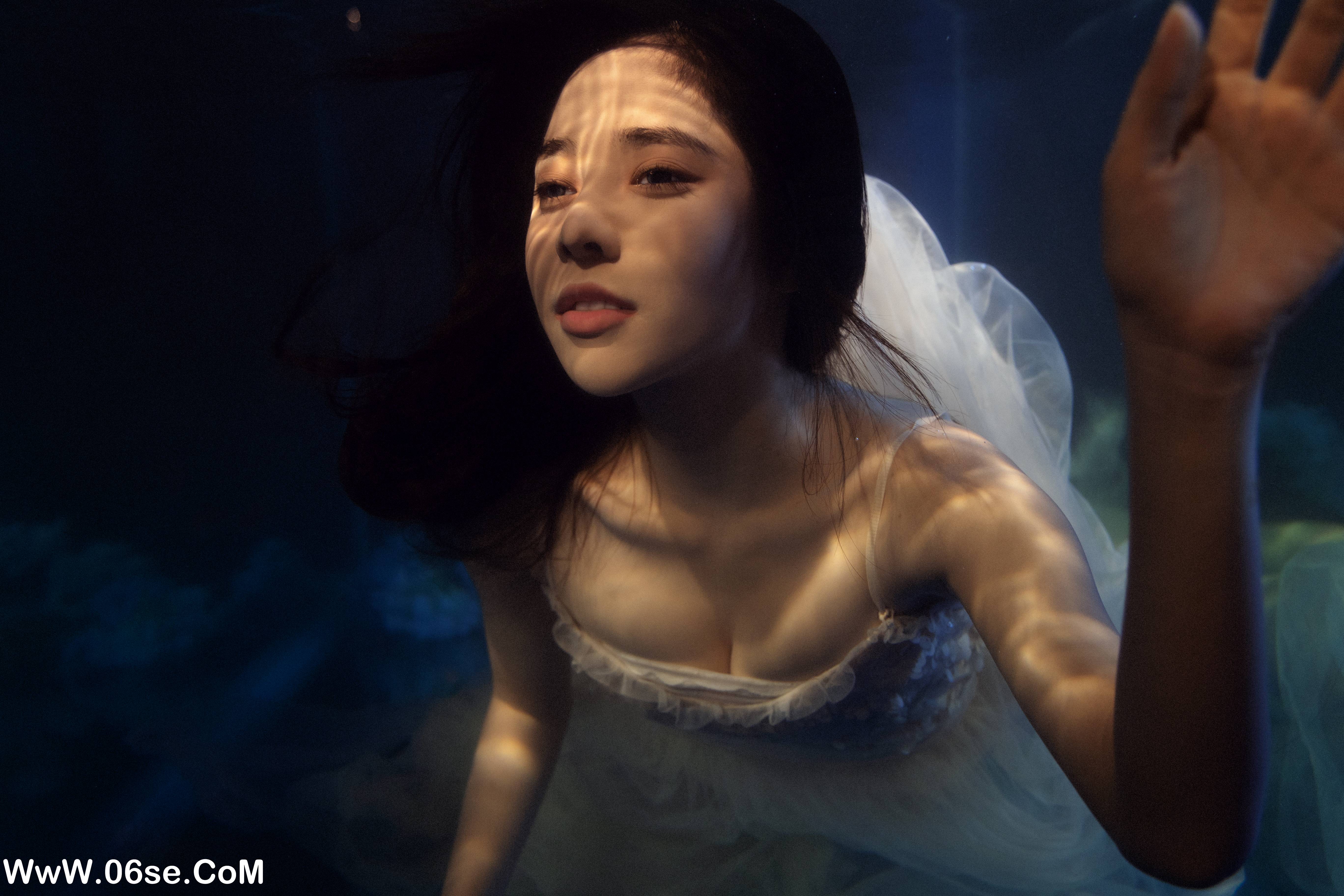 图片[22]-[YITUYU艺图语]2022.06.13 镜花水月 蛋蛋[35P-460.34MB]-六色网