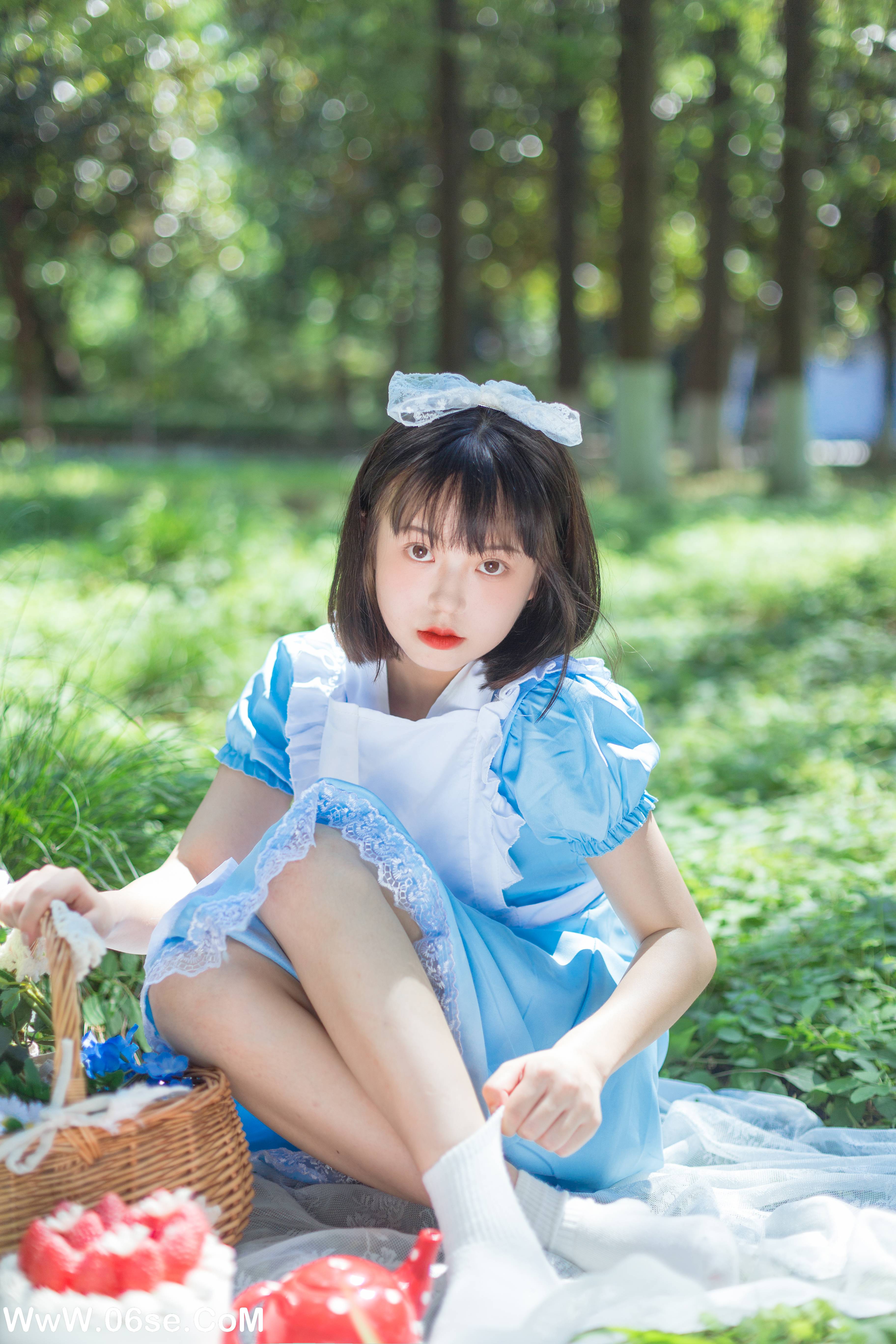 图片[9]-[YITUYU艺图语]2022.08.05 雏菊和草莓 哈吉麻花[31+1P／260MB]-六色网