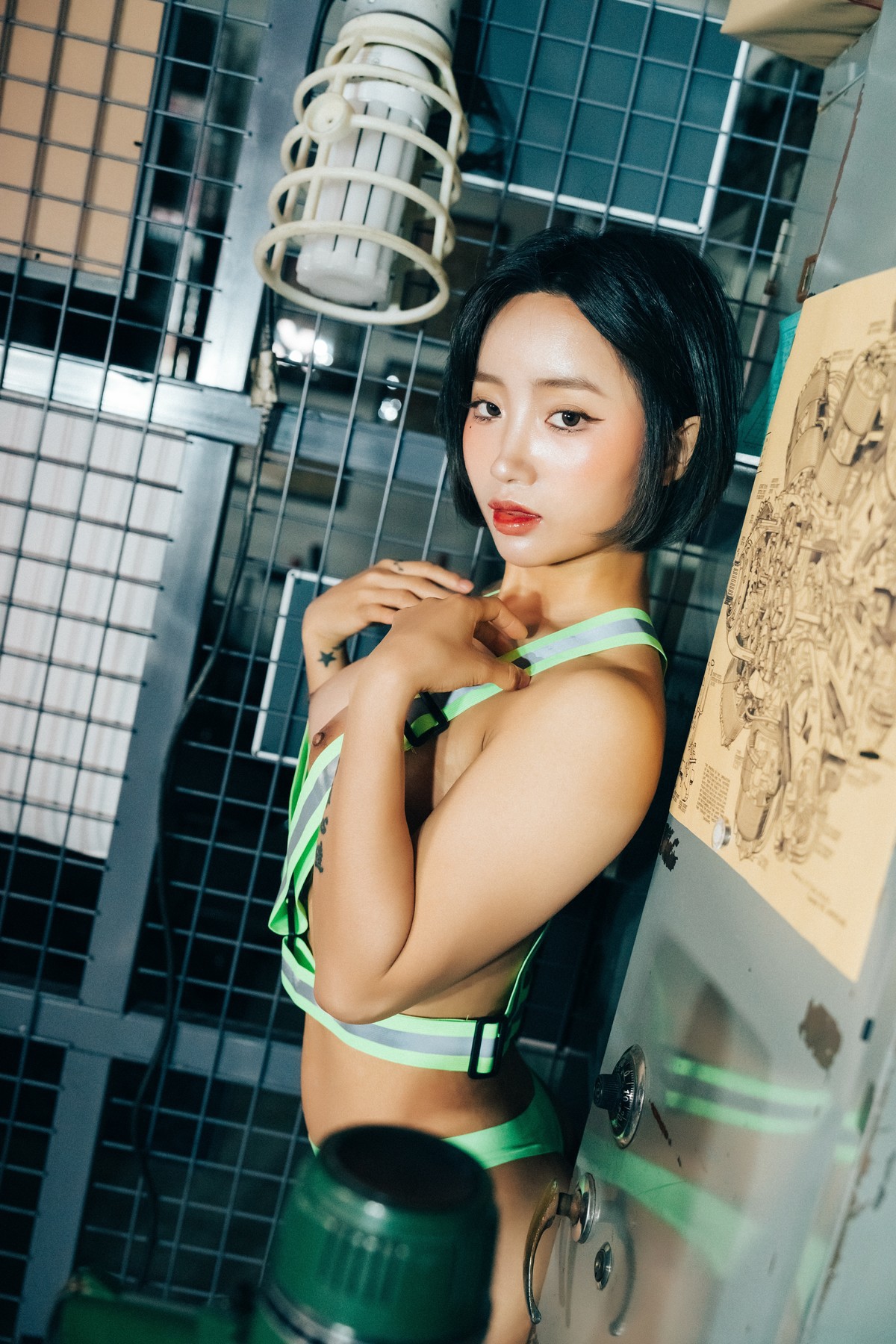 Booty Queen, [Loozy] Naked Worker Set.01 71