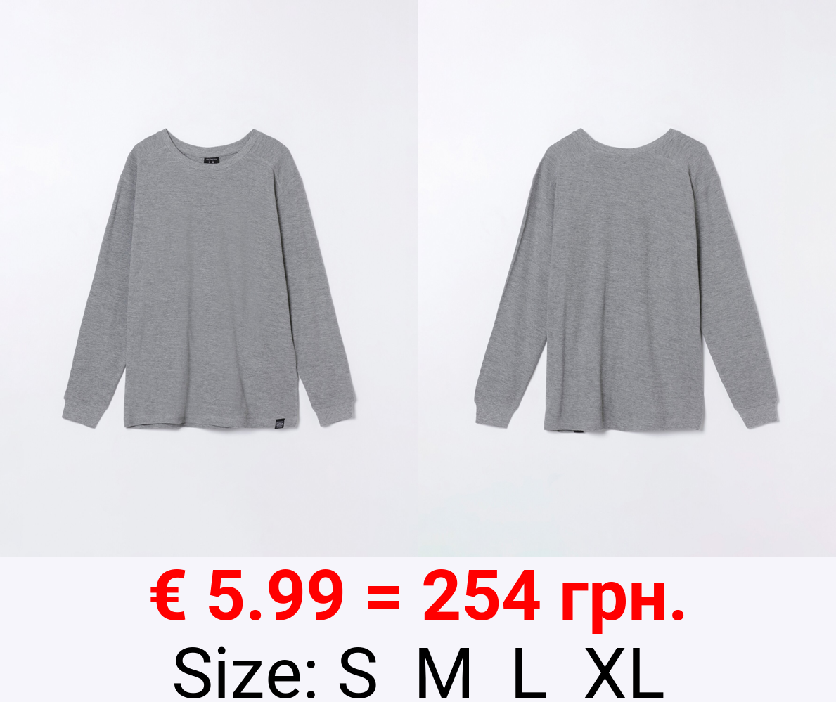 Textured T-shirt with long sleeves