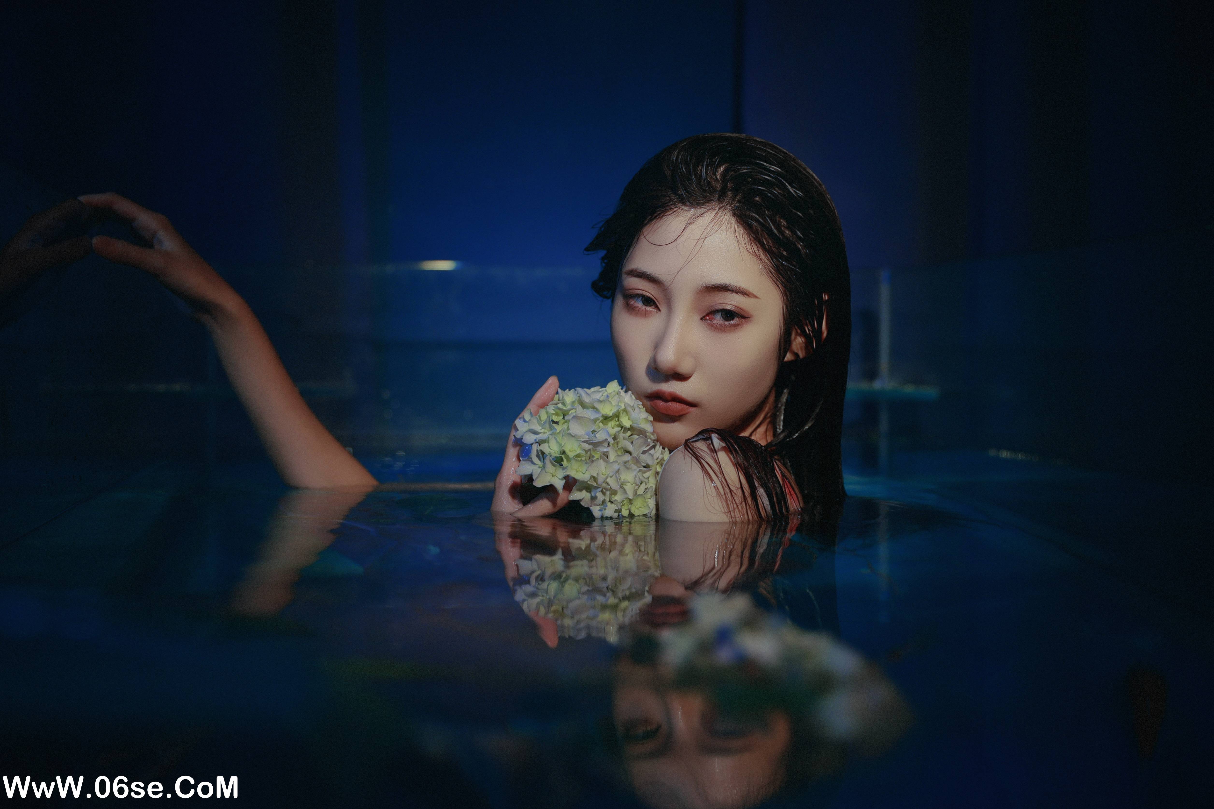 图片[8]-[YITUYU艺图语]2022.08.27 有人喜欢蓝 阿万[44+1P／644MB]-六色网