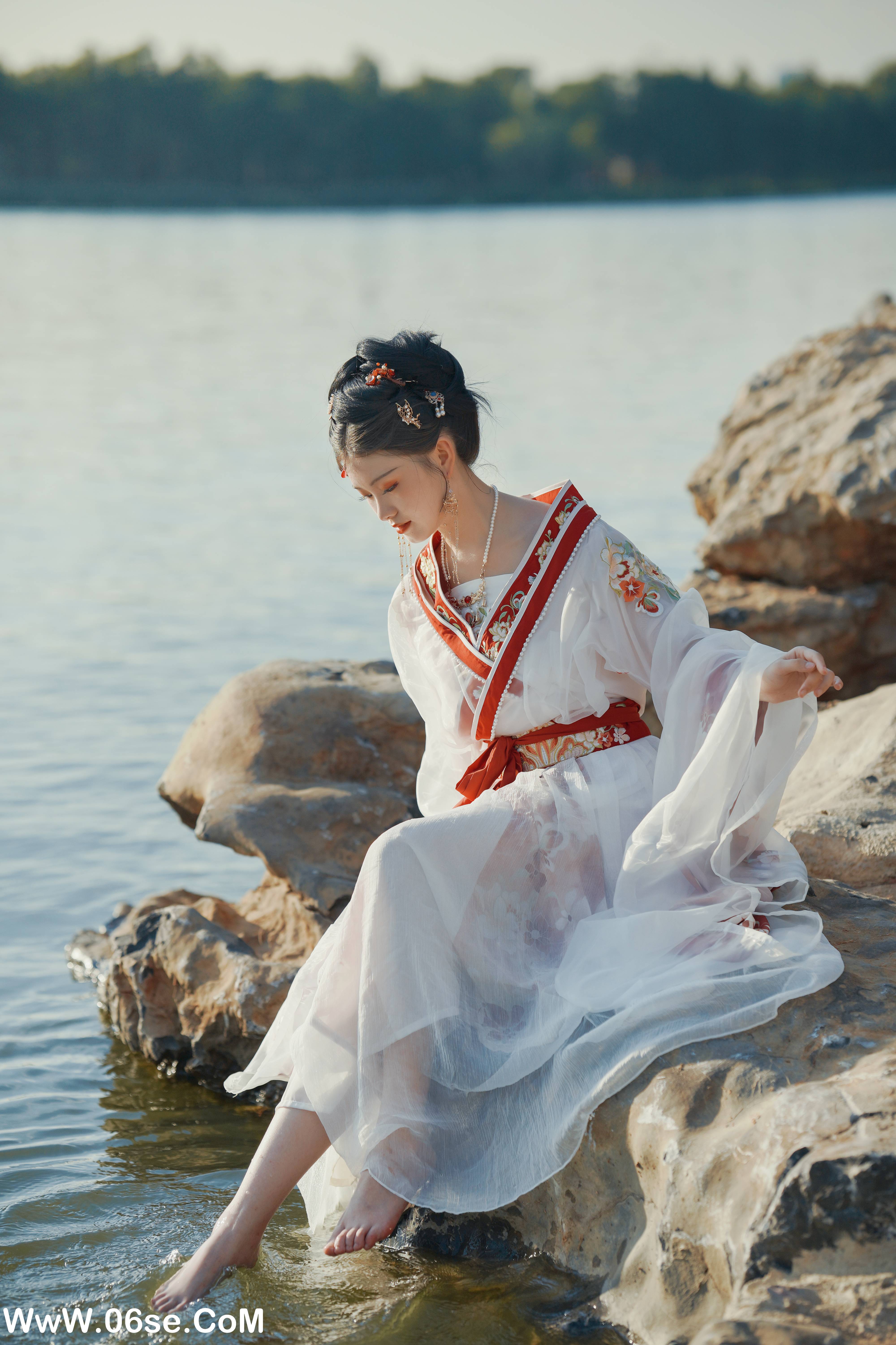 图片[6]-[YITUYU艺图语]2022.08.14 总有人间一两风 悦璃[23+1P／334MB]-六色网