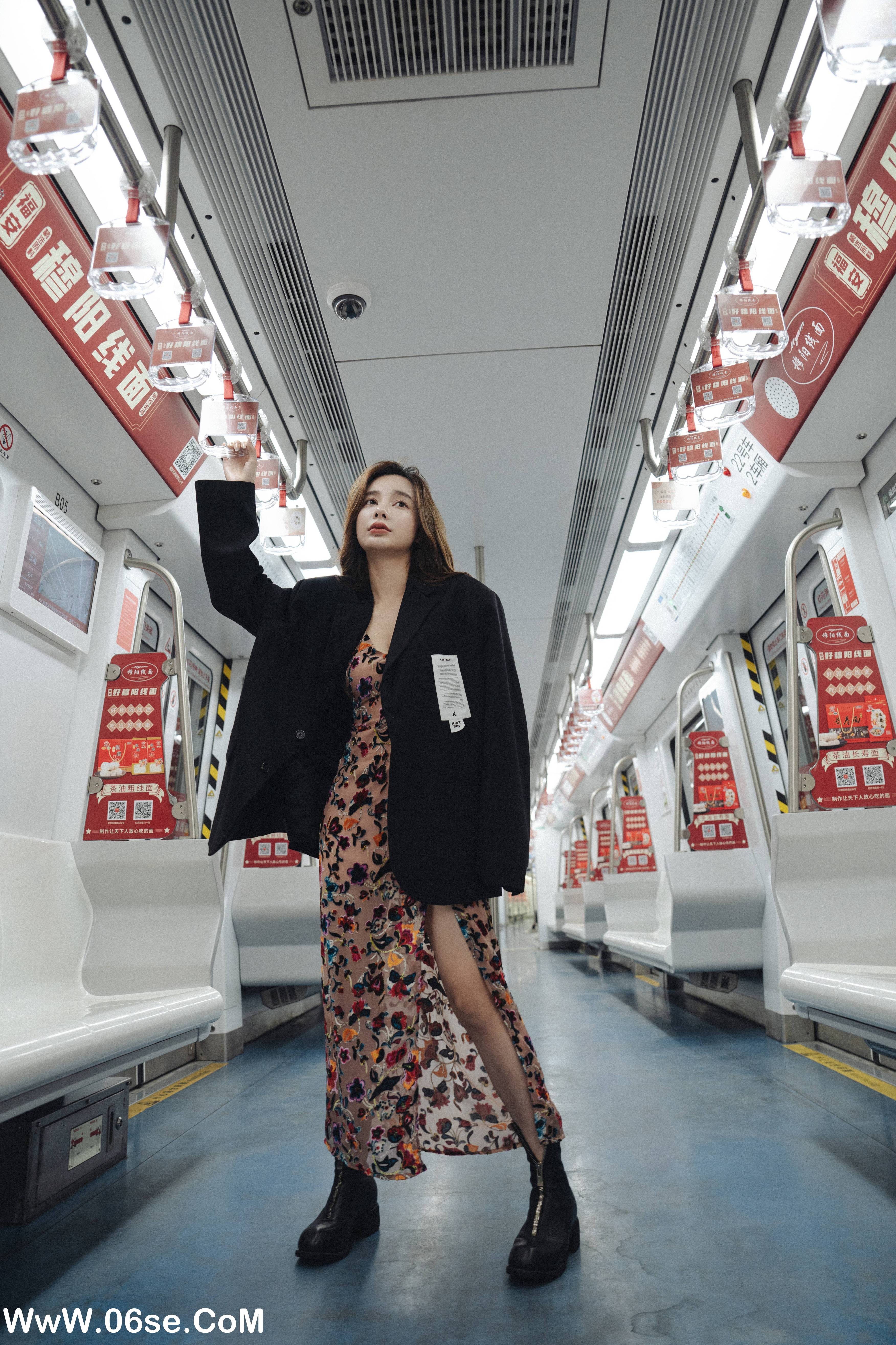 图片[22]-[YITUYU艺图语]2022.08.05 落寞地铁 姝雯同学[40+1P／413MB]-六色网