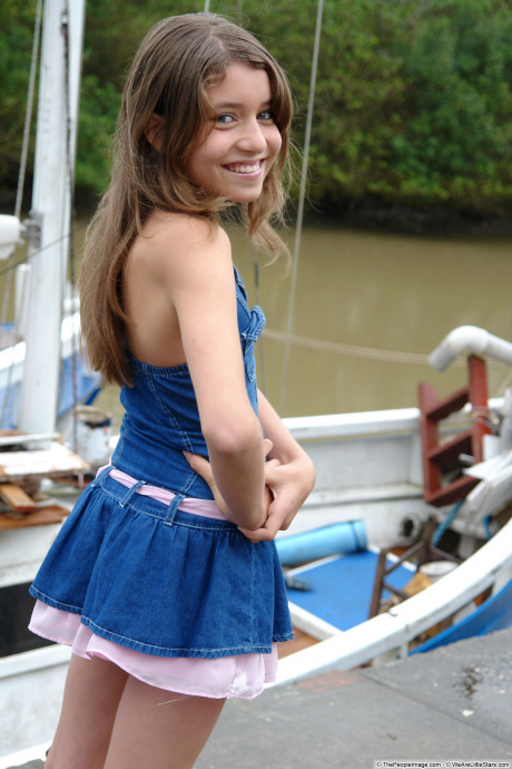 [Image: d982563db7d55ec910a69.jpg]