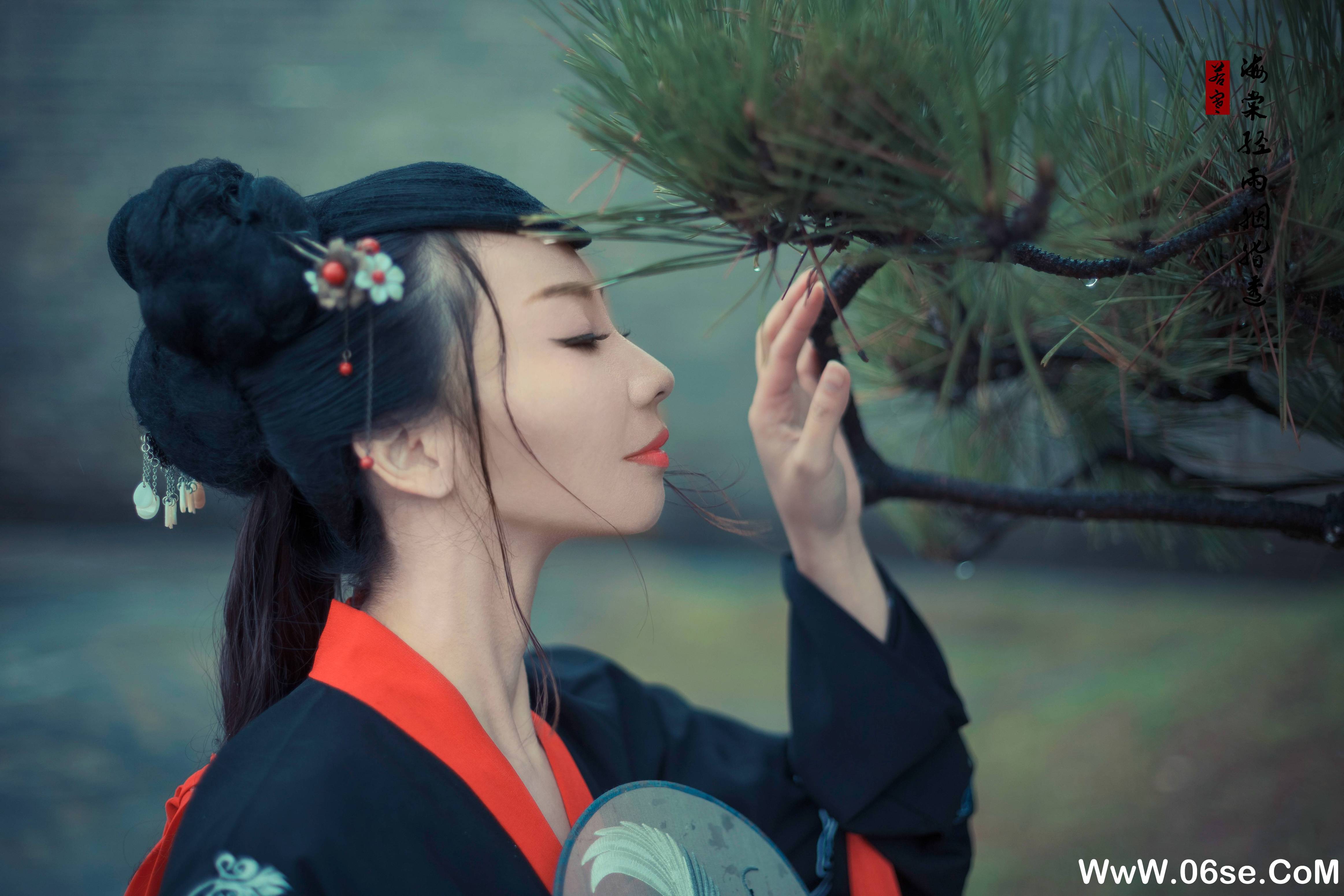 图片[26]-[YITUYU艺图语]2021.08.21 海棠轻语烟脂透 唱小游[38+1P／168MB]-六色网
