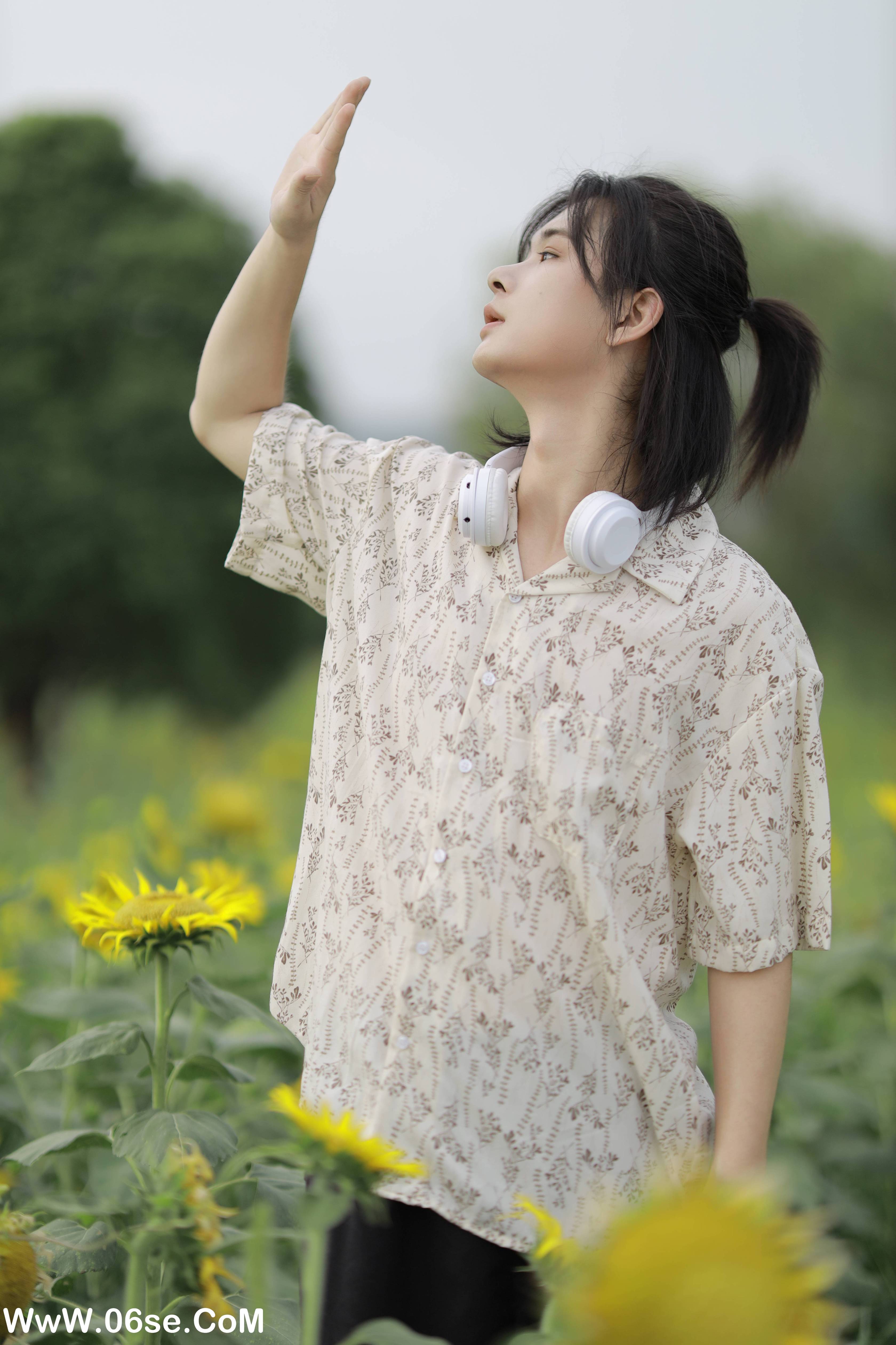 图片[18]-[YITUYU艺图语]2022.10.23 向日葵少年 喻喻喻喻幸[21+1P／181MB]-六色网