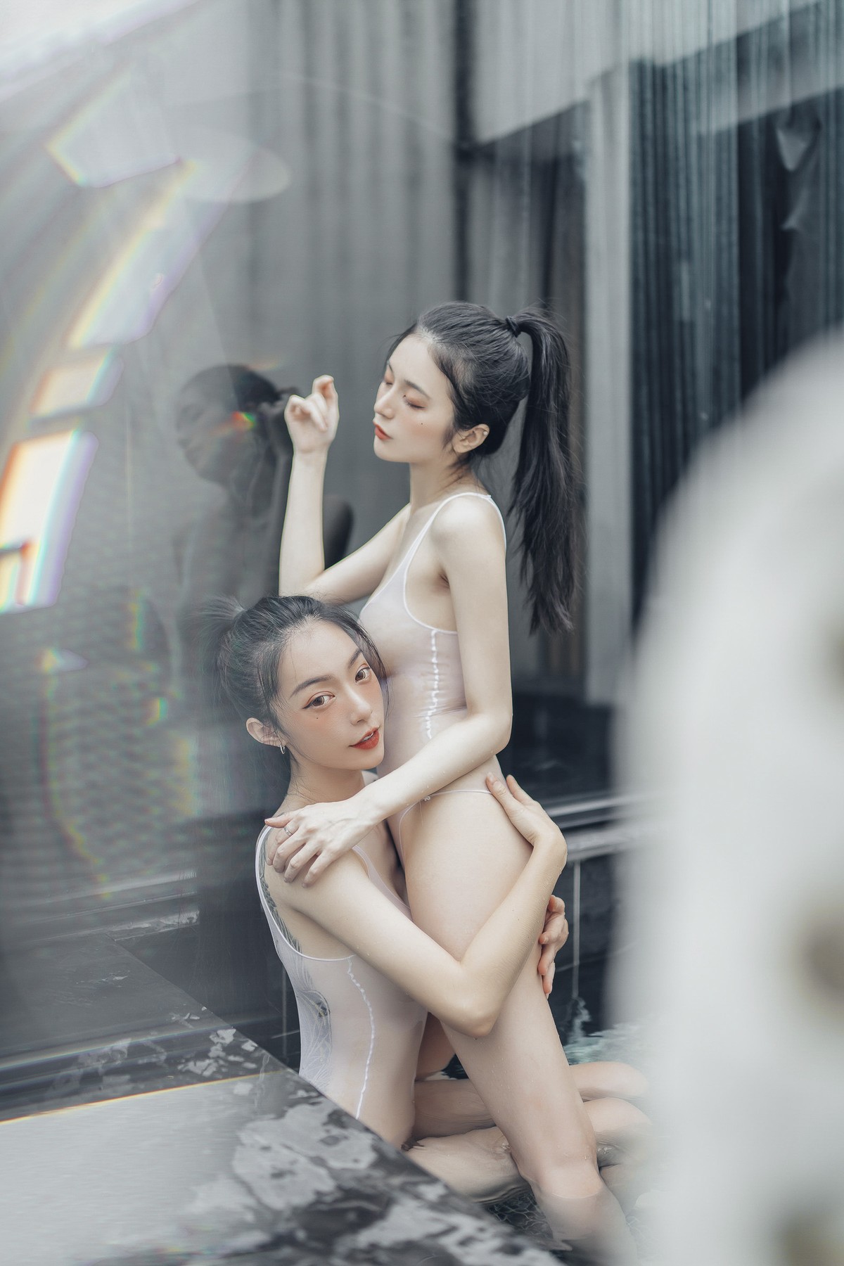 JVID精品 情色國王遊戲🔞比賽寫真情色大突破🔥 飄飄 辰辰 挑戰大家從沒有看過的她們 內容絕對厲害!!超誠意尺度滿滿的國王視角❤️讓兩位女神服侍 誰才是國王 Set.02 16