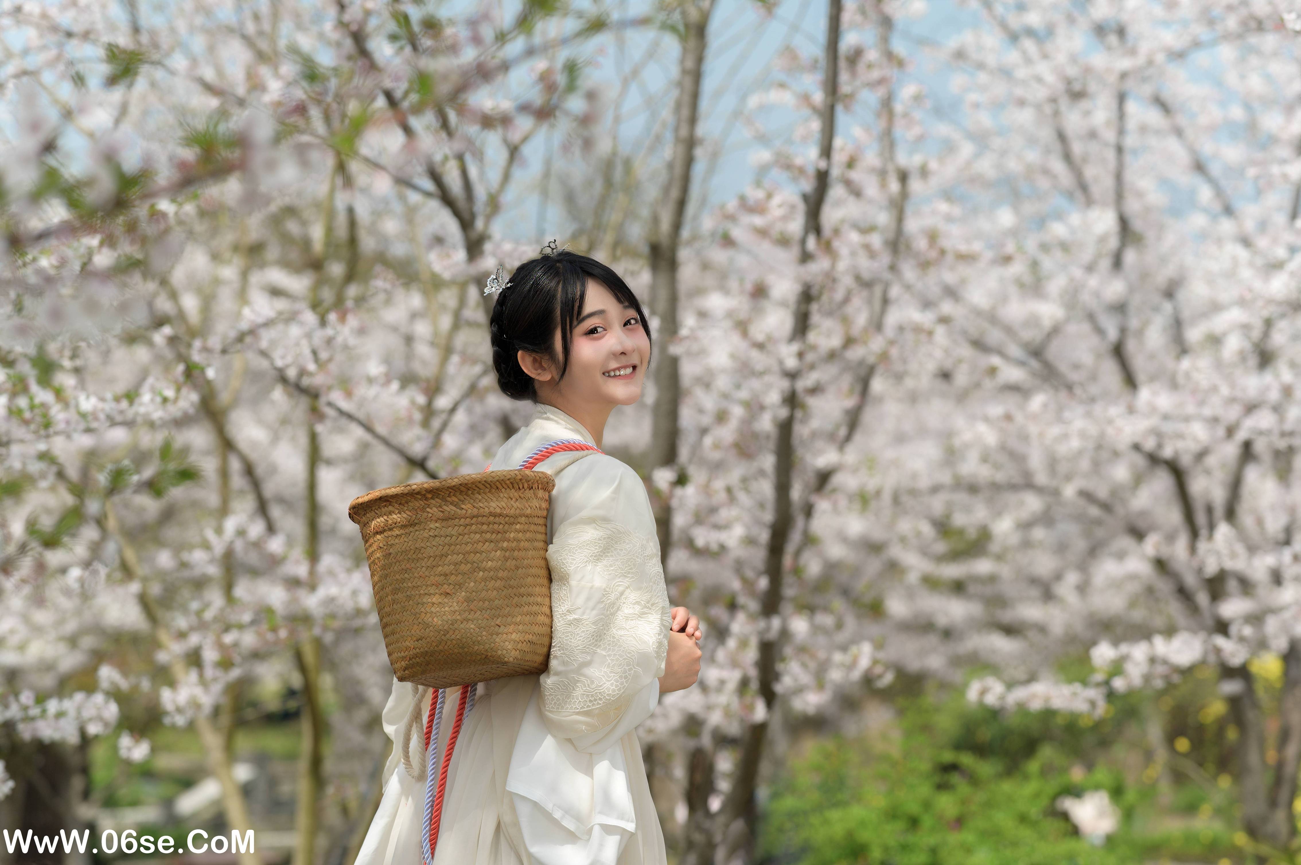 图片[30]-[YITUYU艺图语]2022.06.11 四月如你 杨馥羽[40P-441.55MB]-六色网