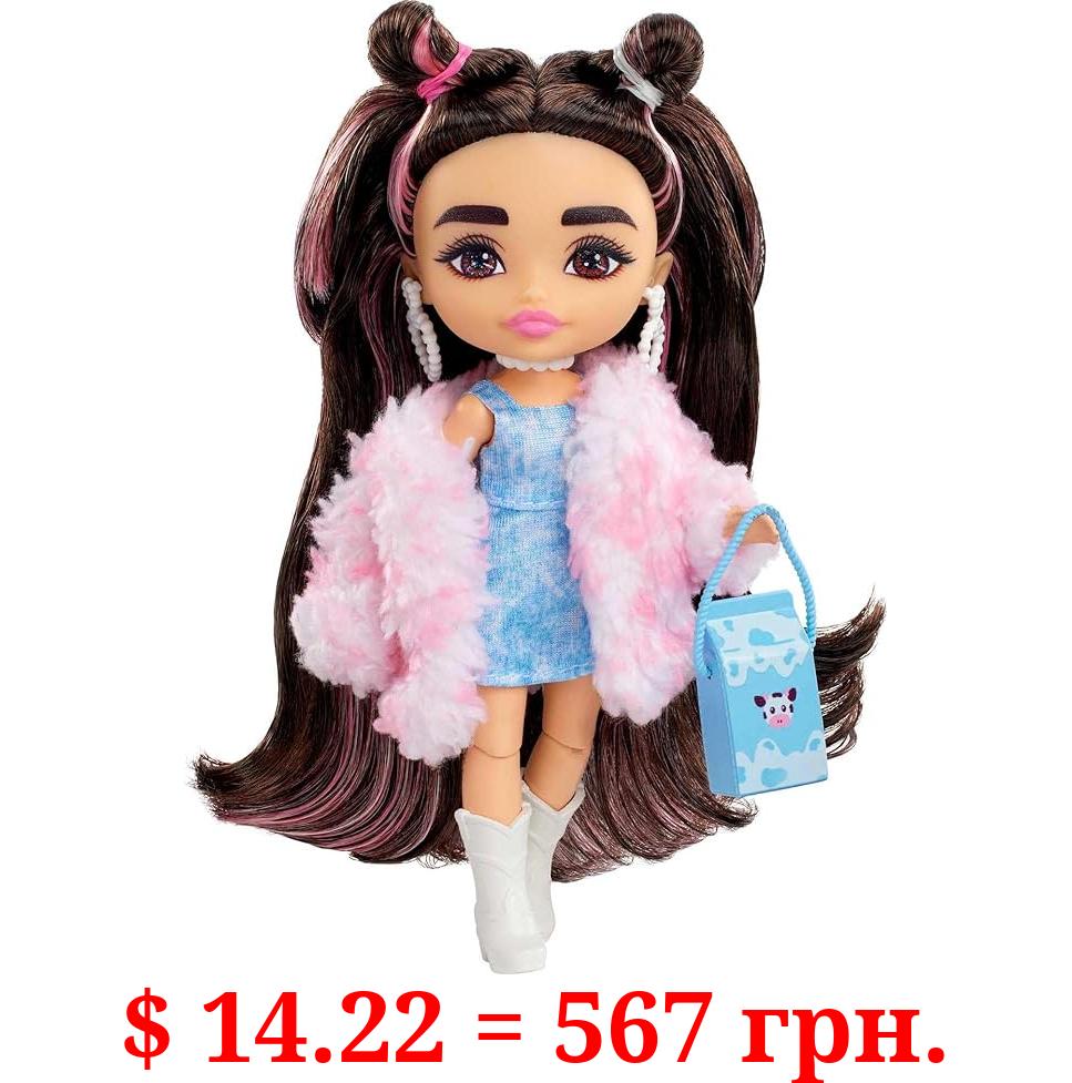 Barbie Extra Minis Doll & Accessories with Brunette Hair & Brown Eyes, Toy Pieces Include a Pink Faux Fur Coat & Purse