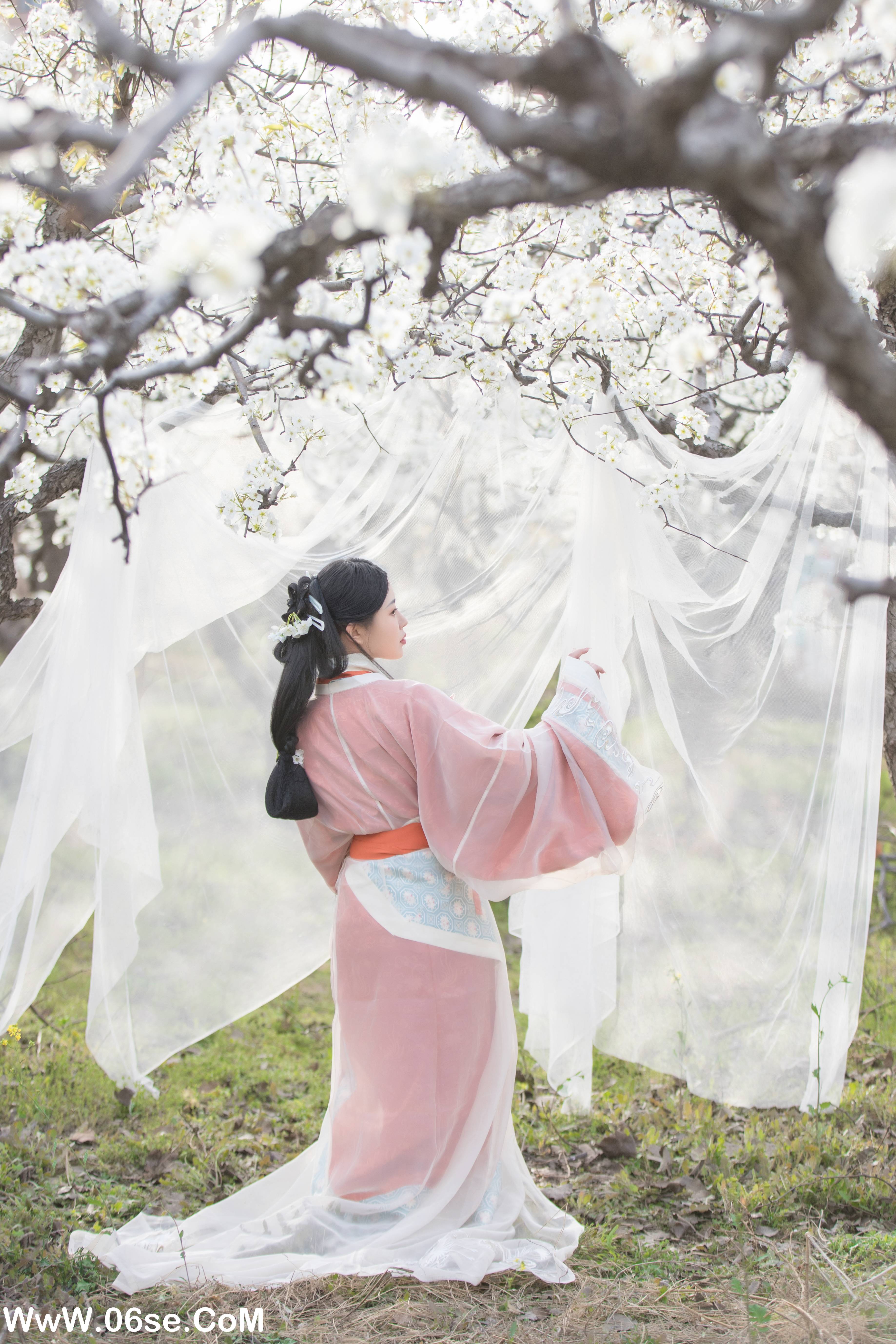 图片[15]-[YITUYU艺图语]2022.06.01 香寒未逐风 鹿哥[24P-158.65MB]-六色网