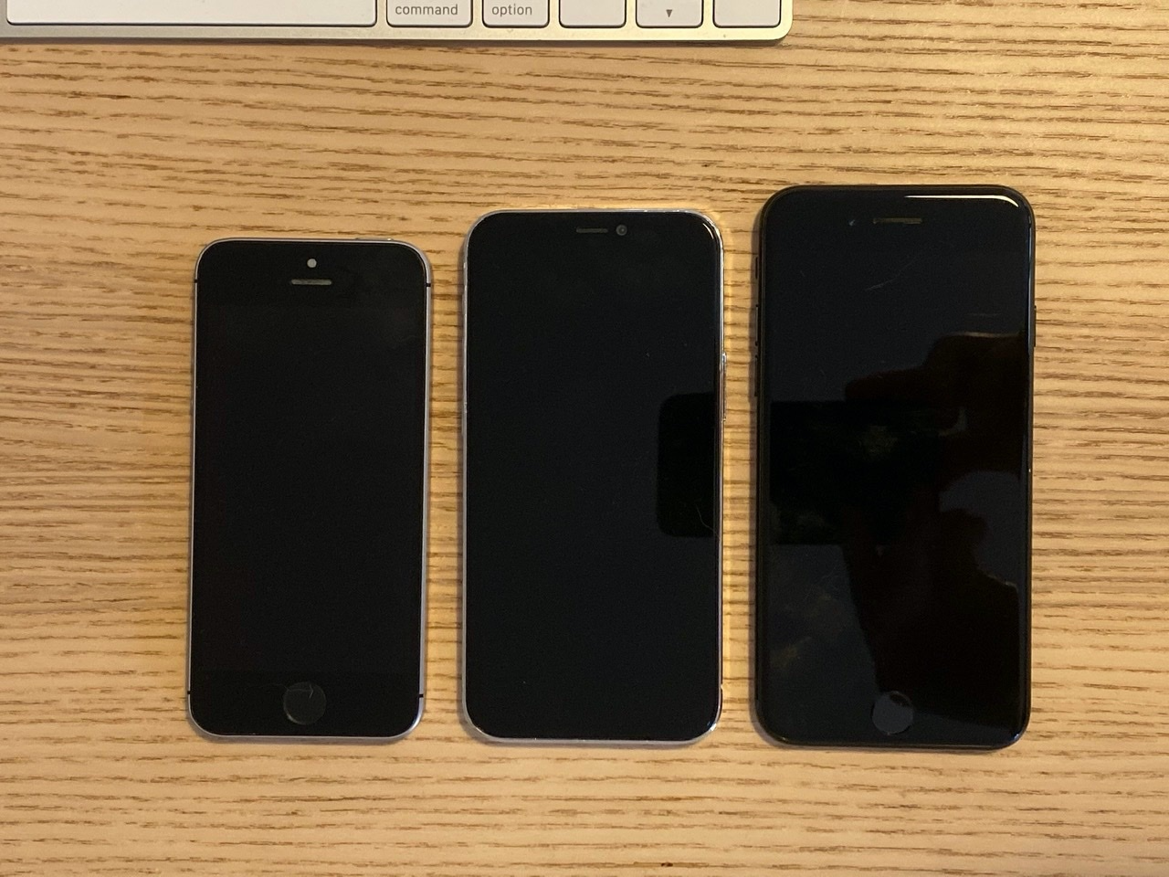 12 мини сравнение размеров. Iphone 7 Mini. Iphone 12 Mini vs iphone 5s. Iphone 5 4 дюйма 12. Iphone 12 Mini vs iphone 7.