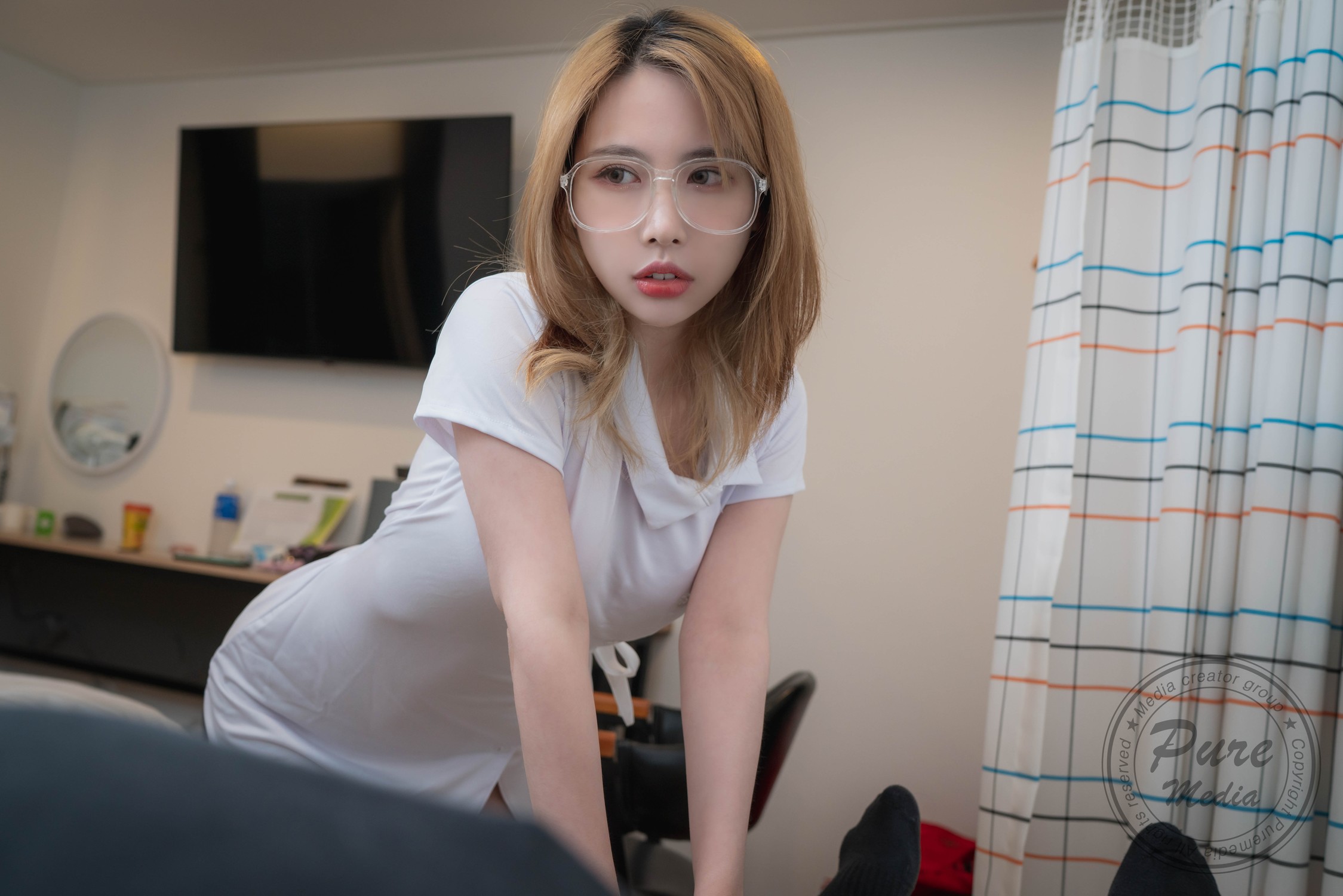 Uhye 이유혜, [PURE MEDIA] Vol.206 누드 디지털화보 Set.01 27
