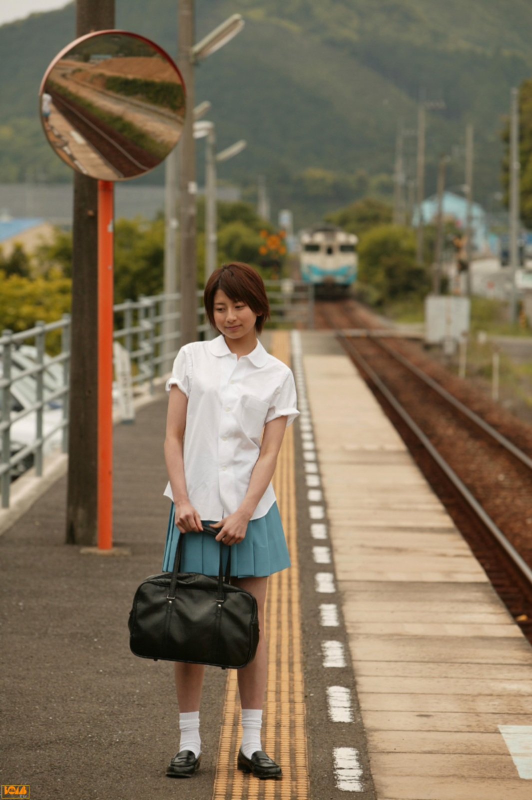 [Image: dbc7e36666e0b7f8eafb3.jpg]