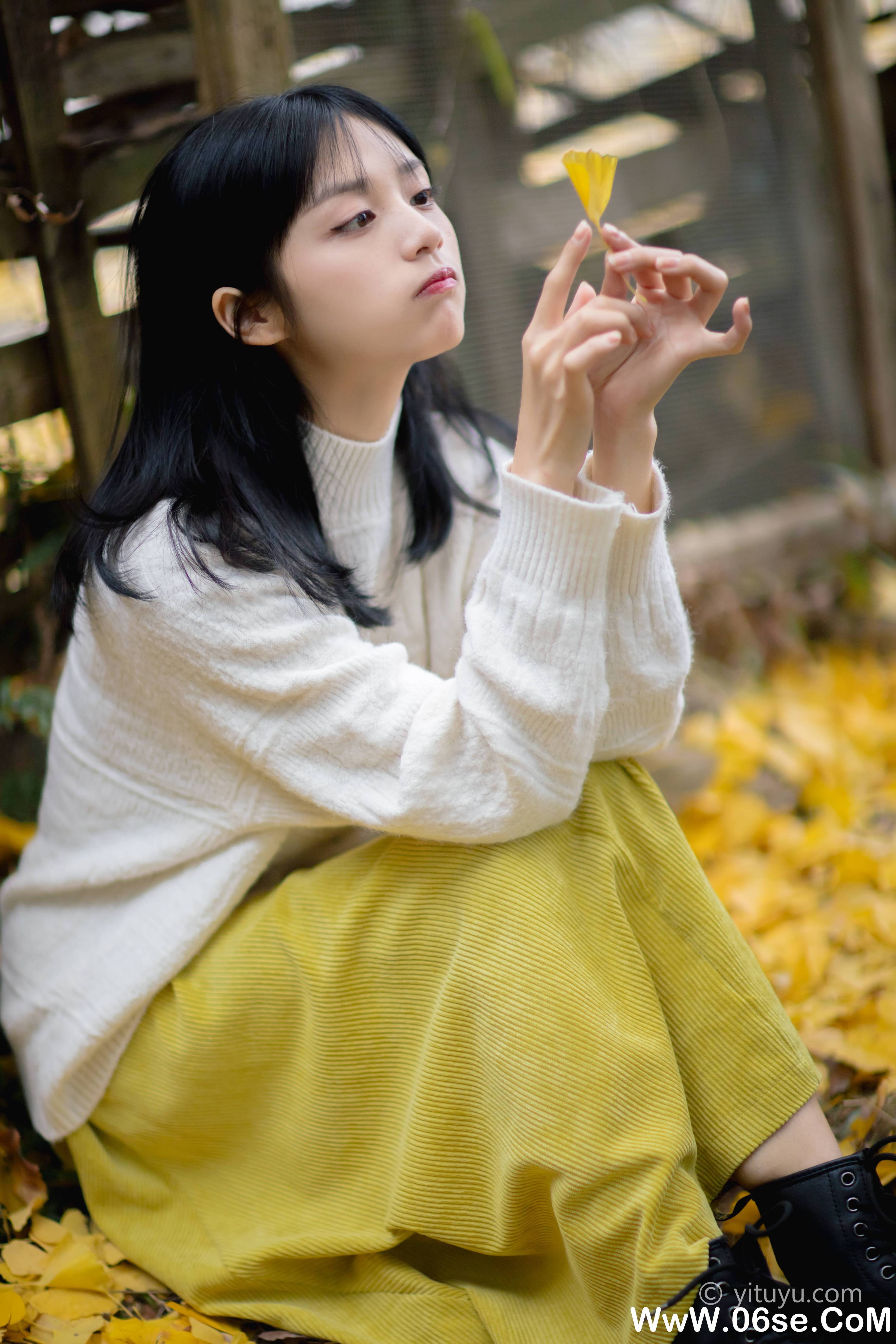 图片[24]-[YITUYU艺图语]2021.08.14 银杏之恋 雨文[38+1P／454MB]-六色网