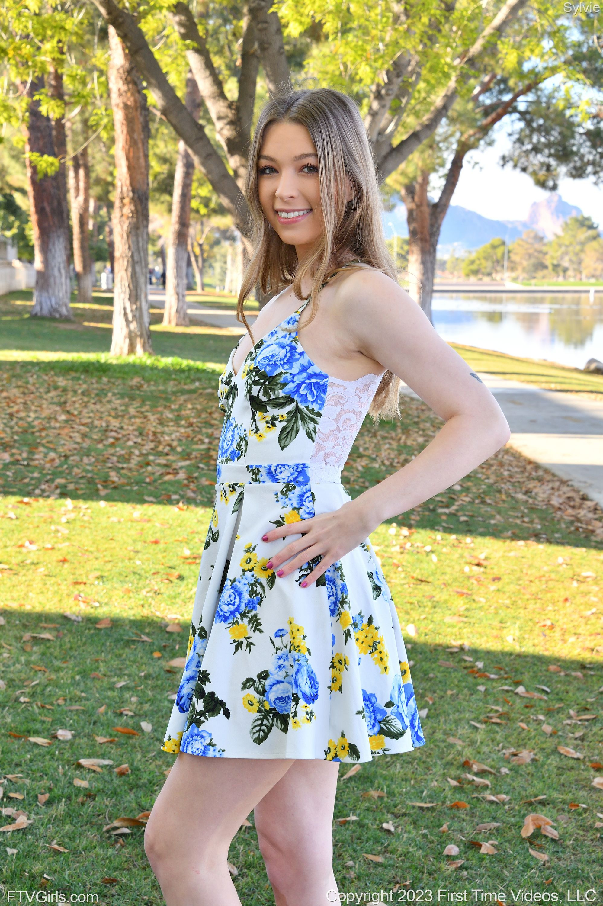 Sylvie Sterling. Ftvhunter. Syilve Sterling. FTV Dress.