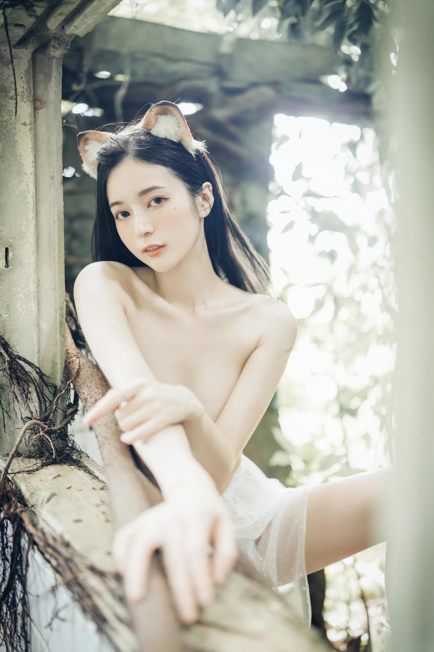 仙仙辰生日最大尺度呈現?實體寫真電子版限定尺度?內容超級豐富 用心 Vol.01 24
