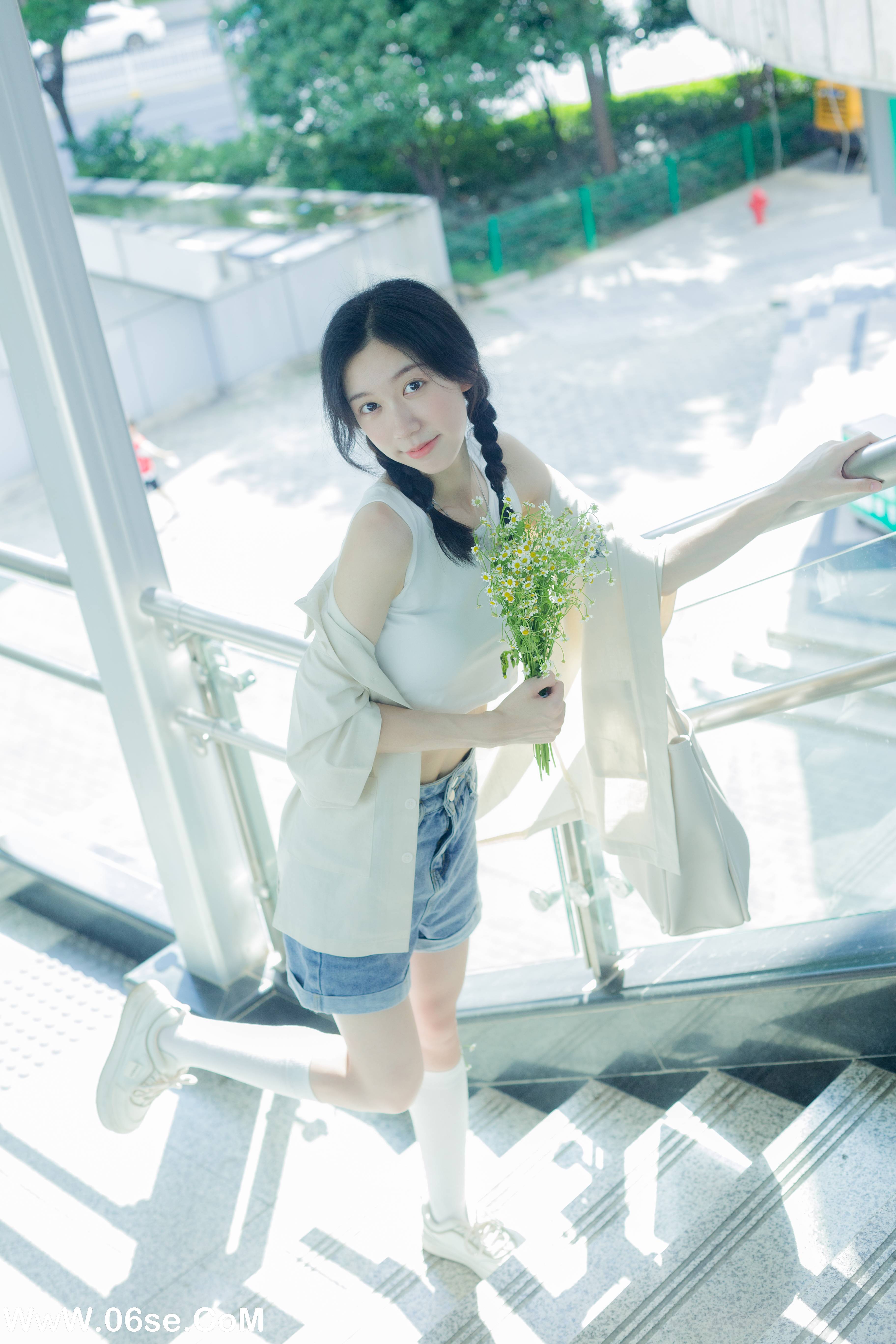 图片[38]-[YITUYU艺图语]2022.08.22 地铁奇遇记 饲猫少女-[38+1P／340MB]-六色网