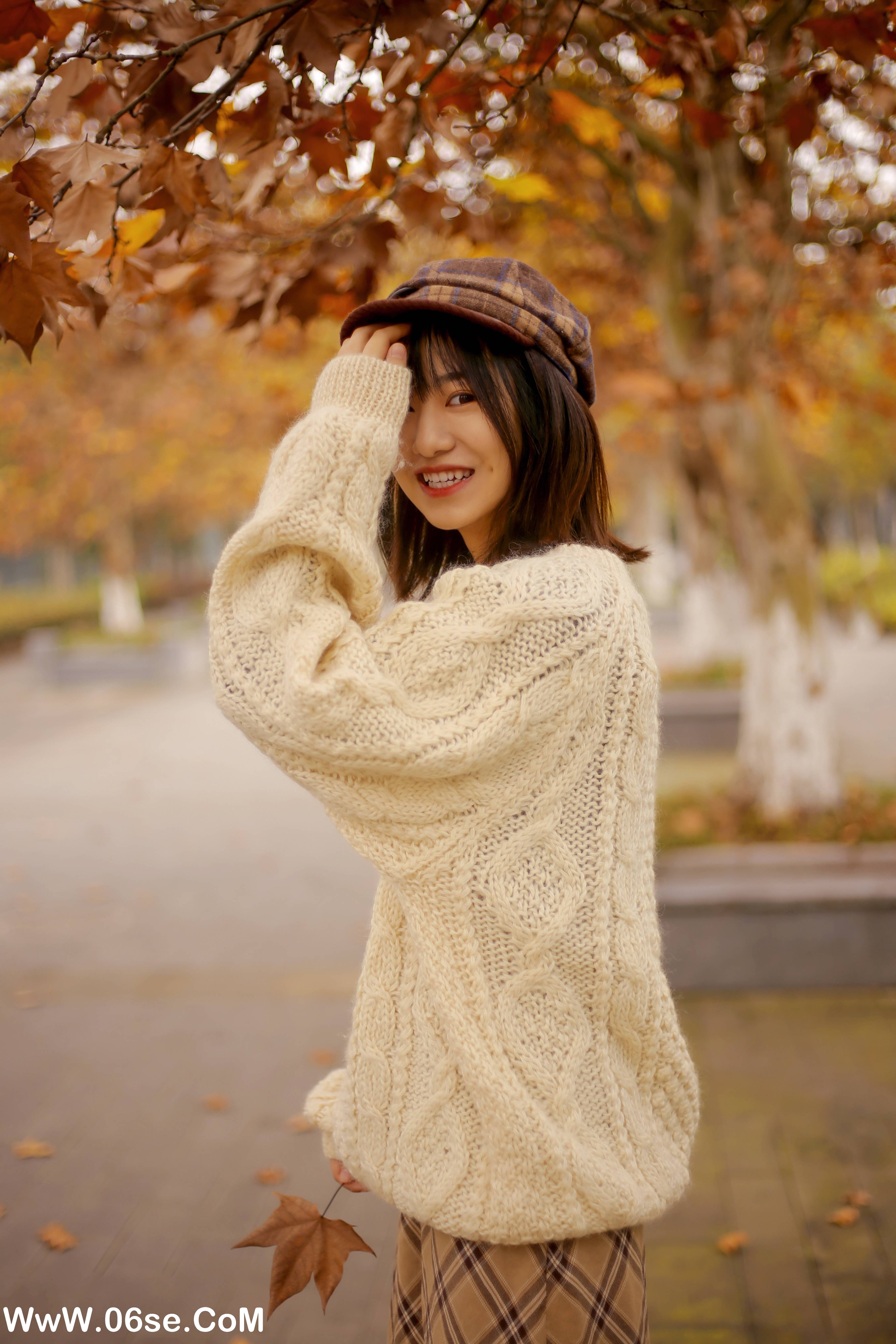 图片[17]-[YITUYU艺图语]2022.10.03 枫叶 panniling[29+1P／346MB]-六色网