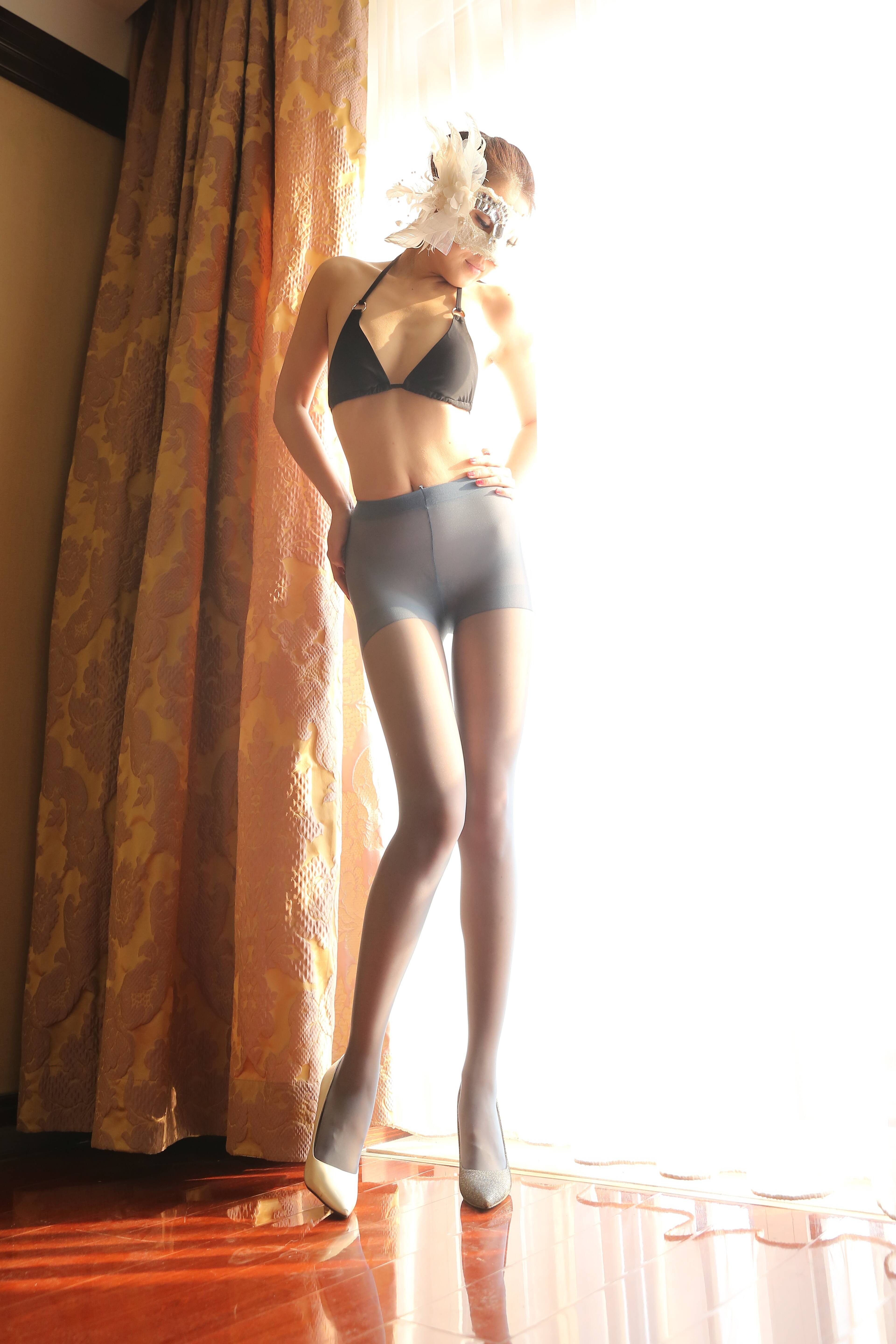 [Nicole丝足写真]NO.018 室内4-长腿丝臀 70P 7