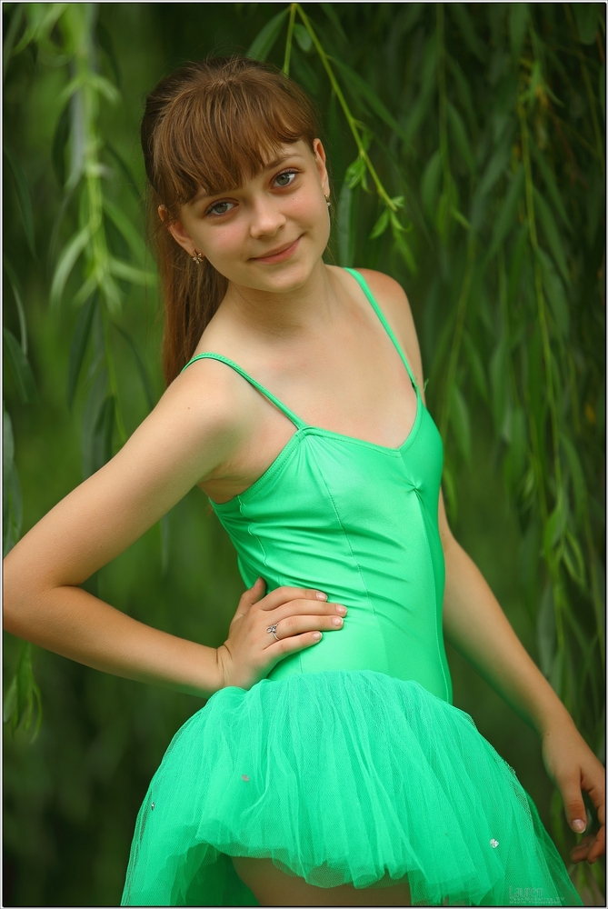 TEENMODELING LAUREN – GREENLEO 158P – Telegraph