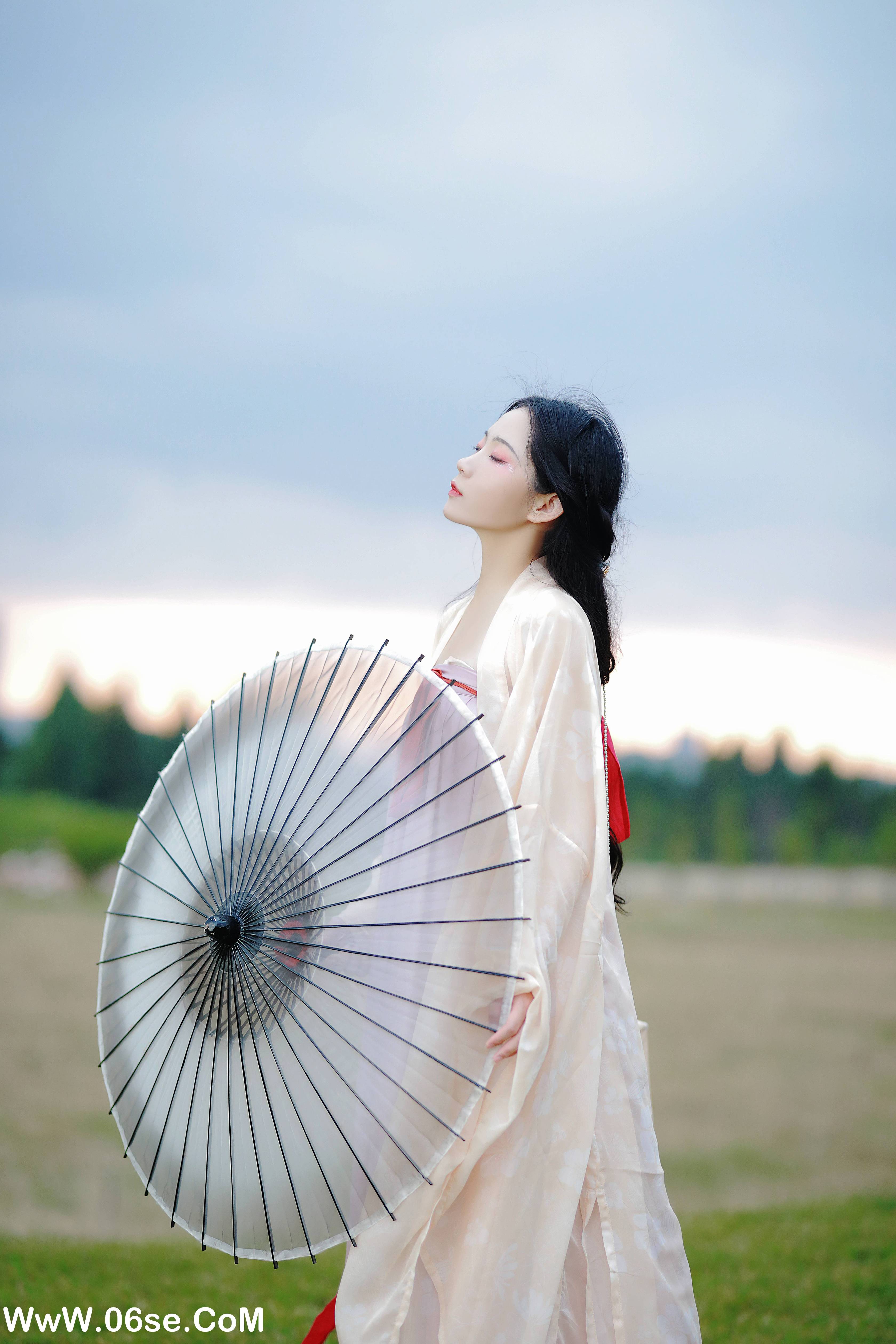 图片[13]-[YITUYU艺图语]2022.09.26 不归客 落花人独立[33+1P／630MB]-六色网