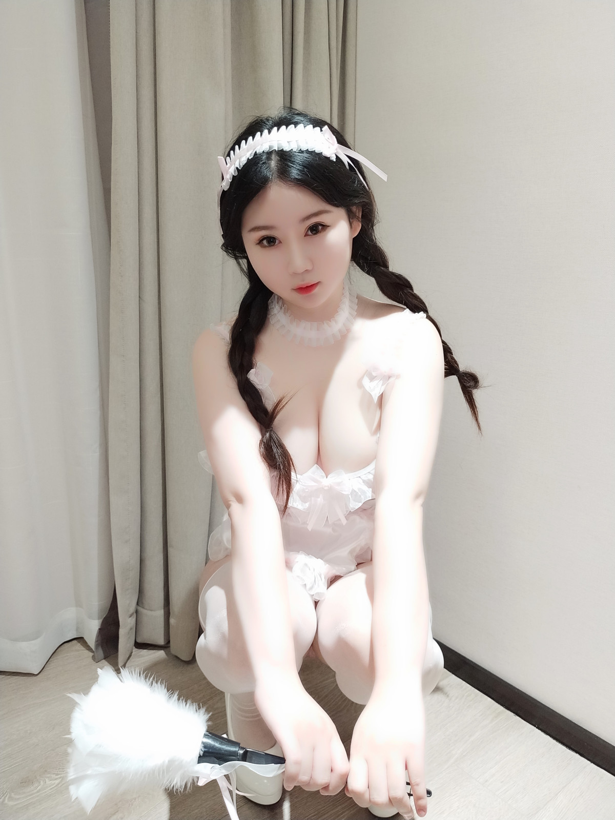 Cosplay 蜜桃少女是依酱呀 冬季女友 21