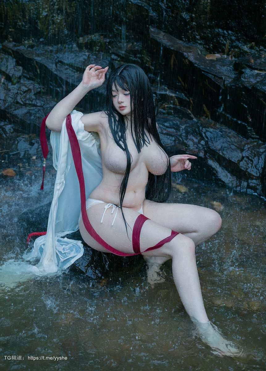 [Cos]啊寨寨-神明巫女[38P] 22