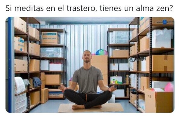 Meditando en el trastero Meditando en el trastero