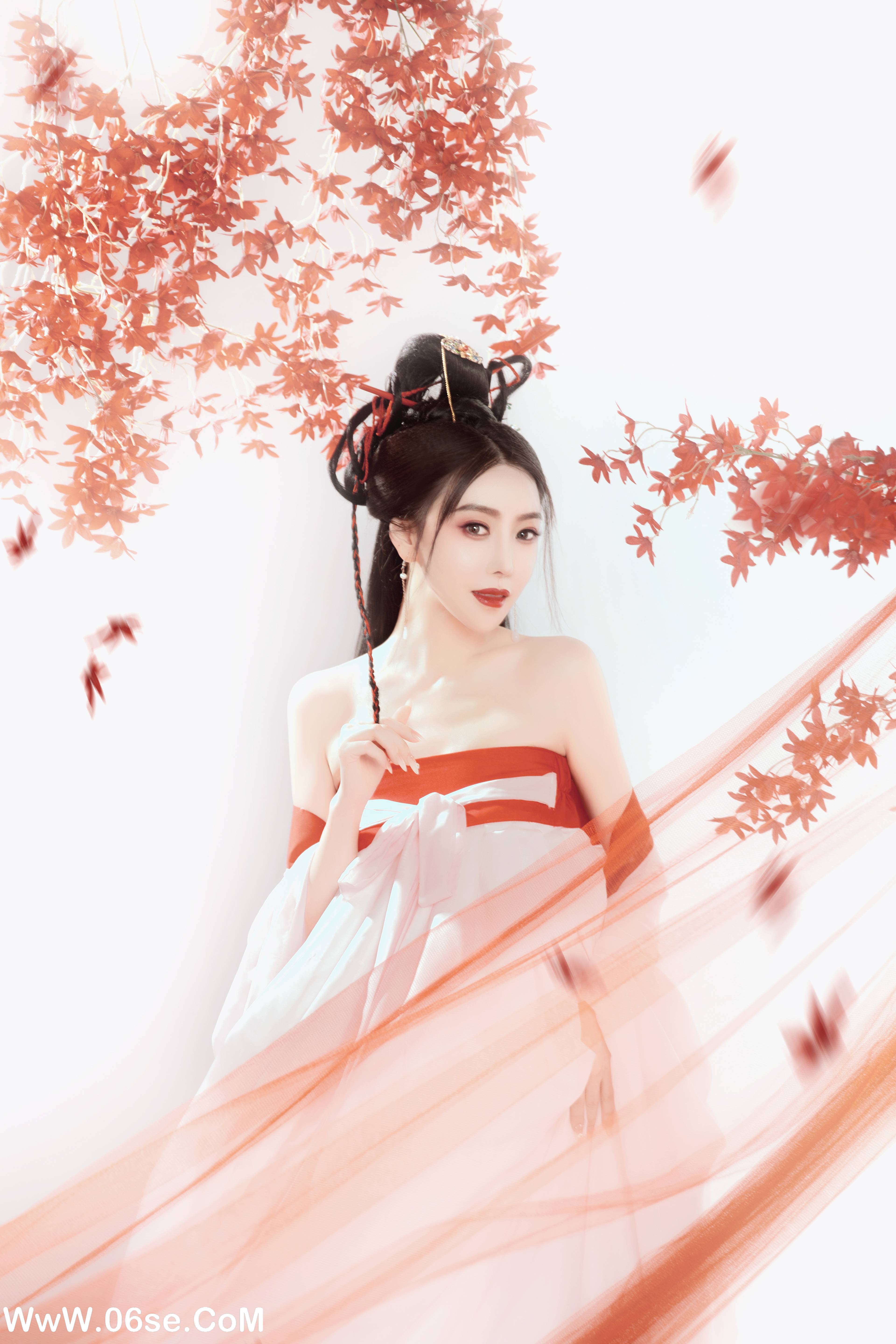 图片[8]-[YITUYU艺图语]2022.12.21 枫叶飘红 雪宝[21+1P／168MB]-六色网