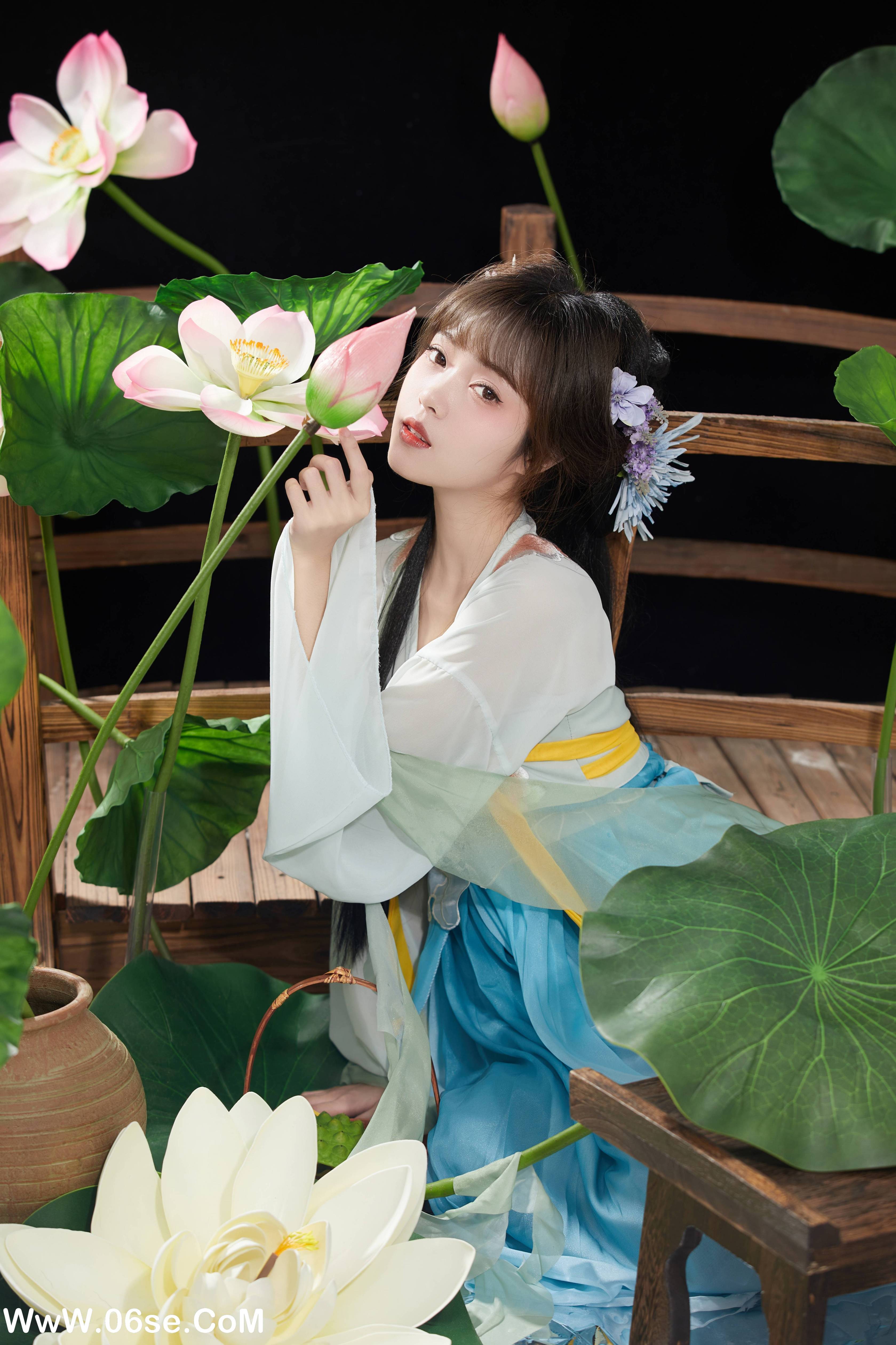 图片[6]-[YITUYU艺图语]2022.09.23 荷塘月色 小薇人儿[39+1P／536MB]-六色网
