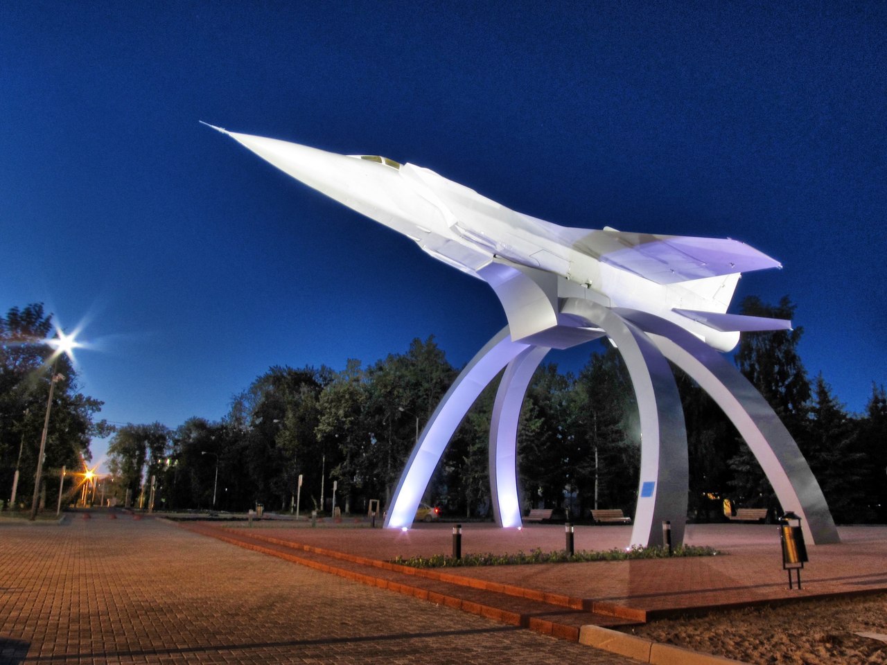 Памятник самолёт миг31 Пермь