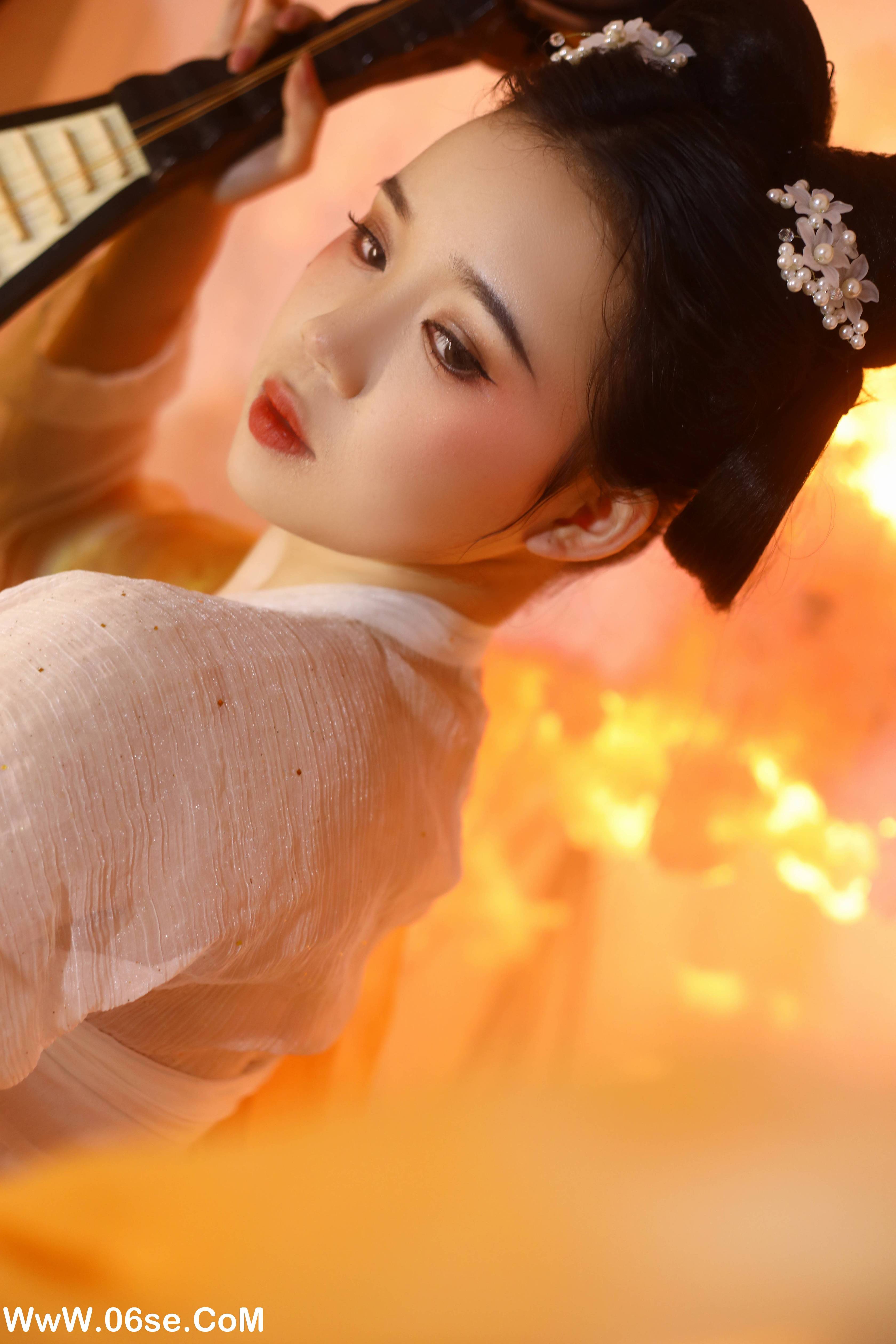 图片[13]-[YITUYU艺图语]2022.09.02 银睿姬 一只高高[31+1P／322MB]-六色网