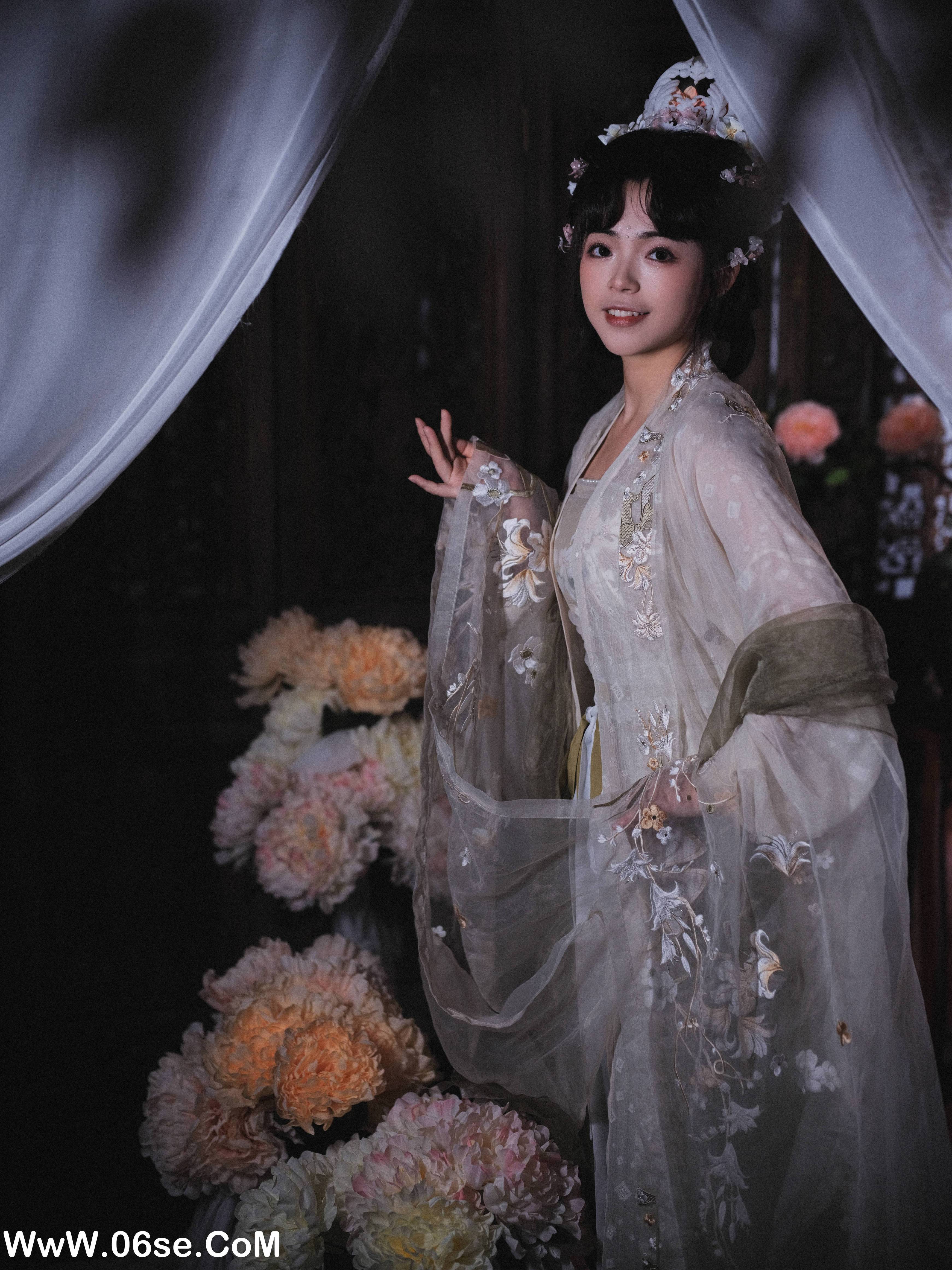 图片[17]-[YITUYU艺图语]2022.11.05 花神 芋圆圆鹅[47+1P／716MB]-六色网