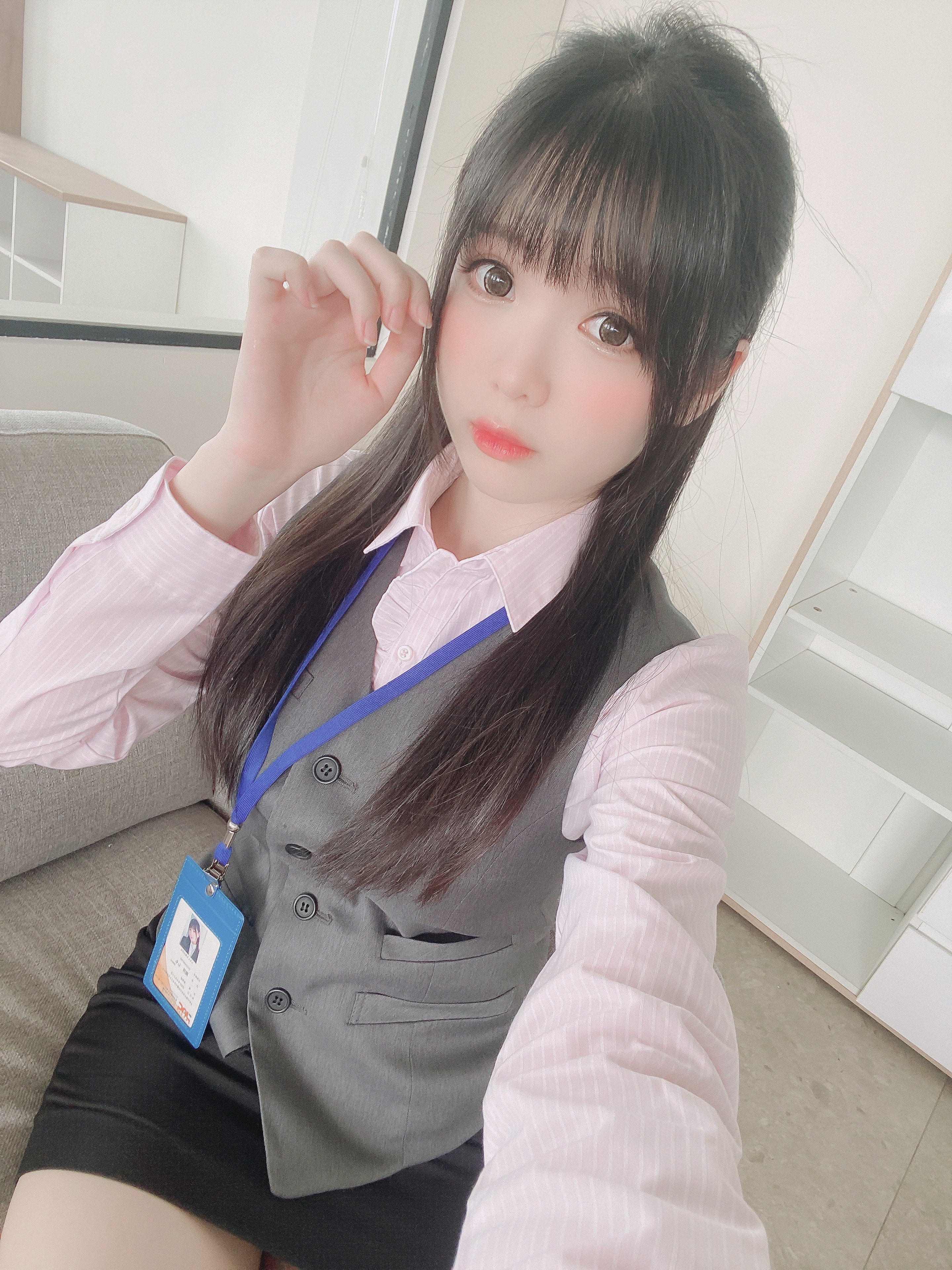 2022-08-25 新入社員しもちゃん [24P-193.12MB] 14