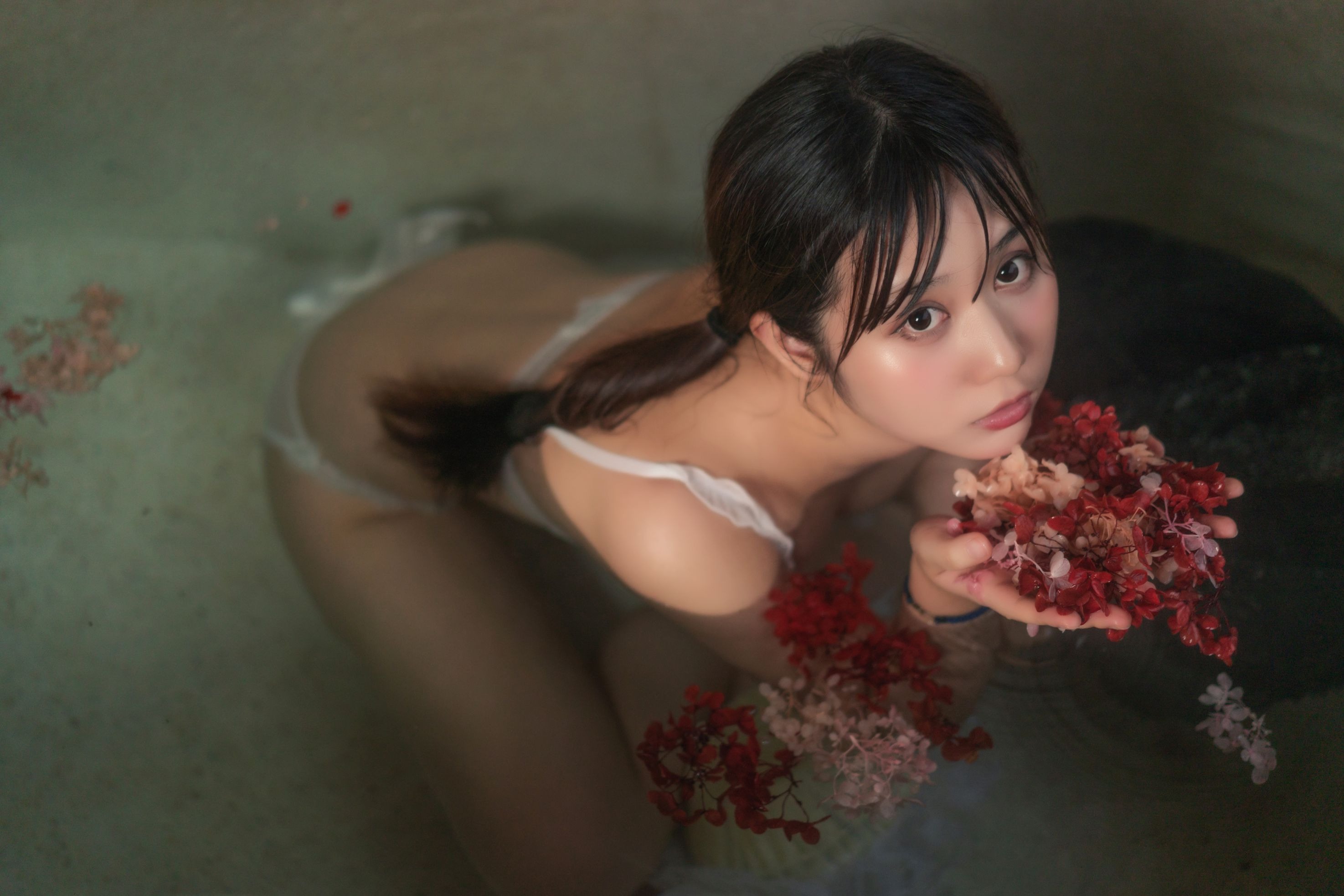 镜酱-私奔 温泉 [28P] 4