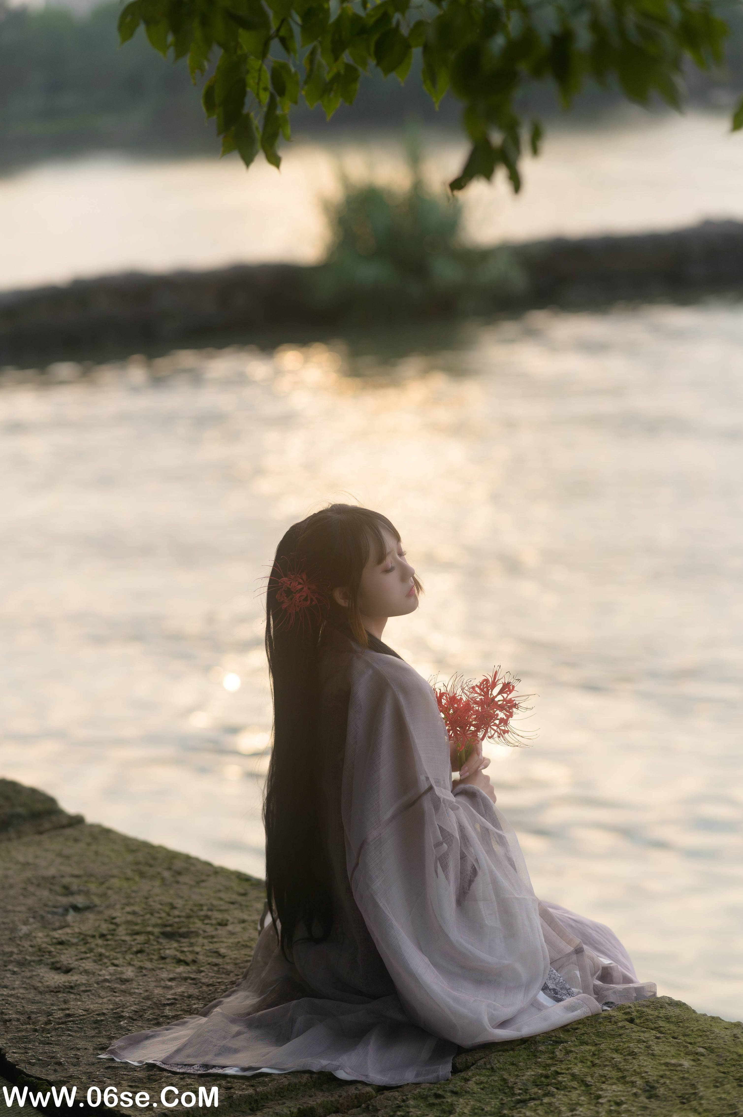 图片[4]-[YITUYU艺图语]2022.07.15 暮空照水 兔子Zzz不吃胡萝卜[31+1P／341MB]-六色网