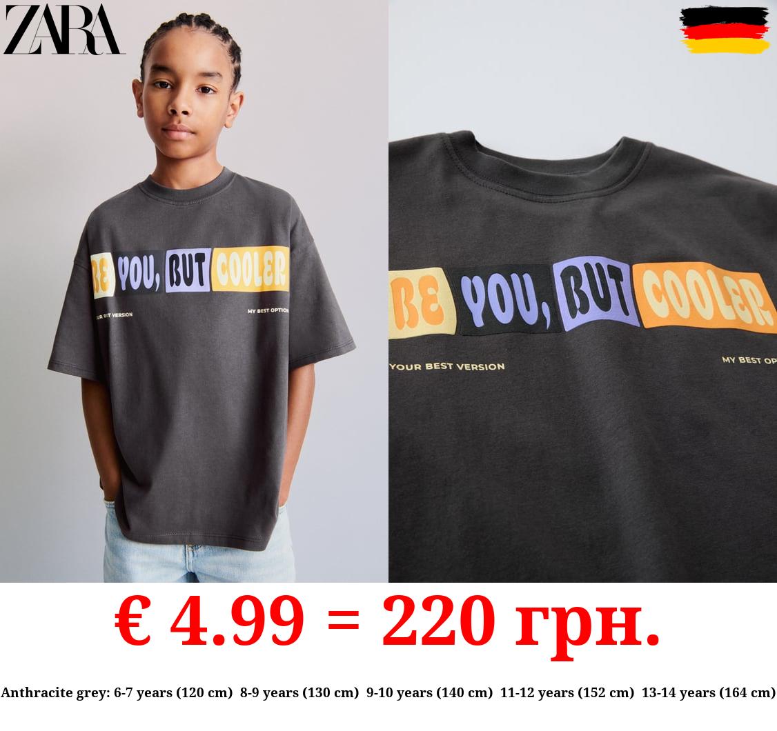 RAISED PRINT T-SHIRT