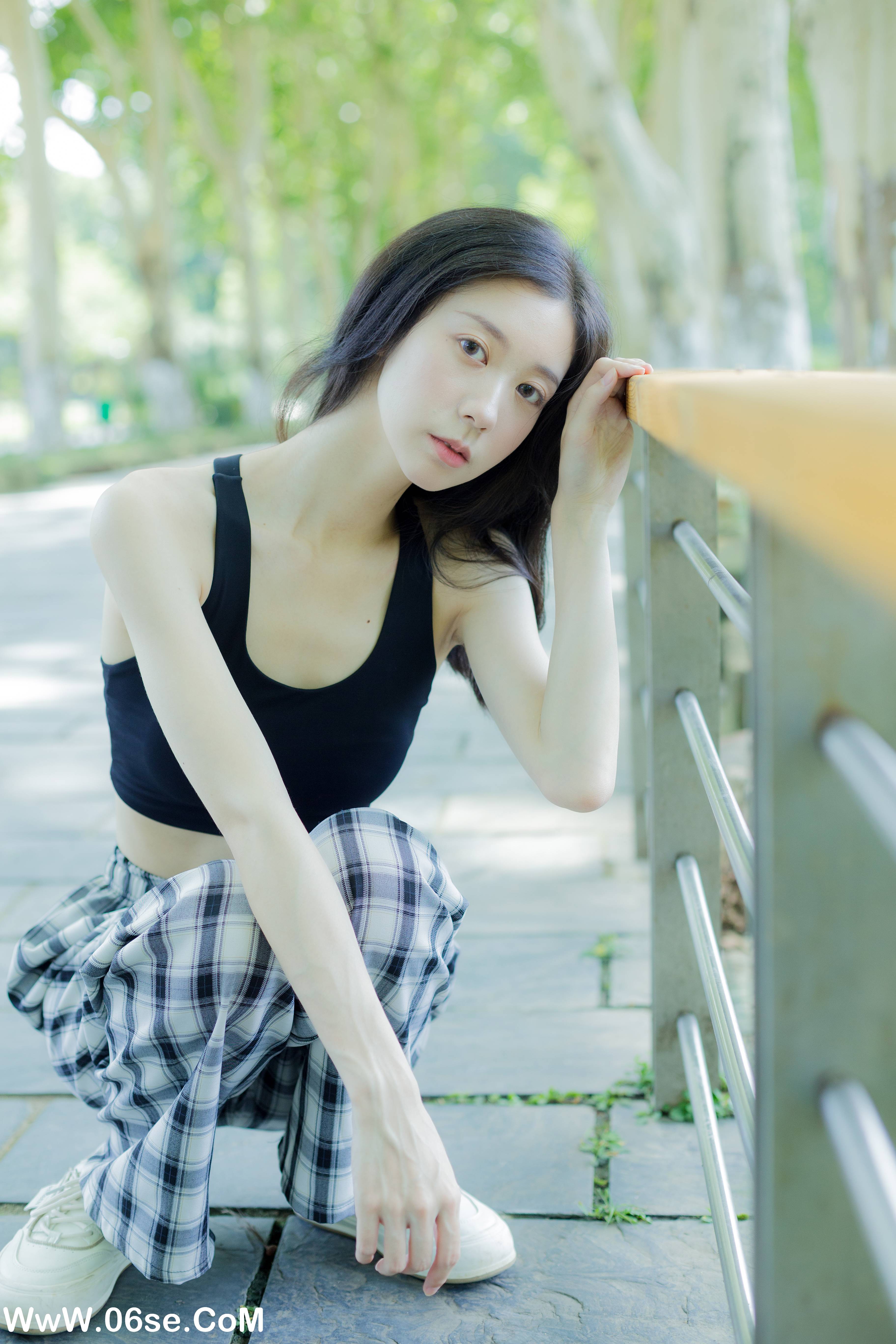 图片[19]-[YITUYU艺图语]2022.09.08 晨练日 饲猫少女-[26+1P／237MB]-六色网