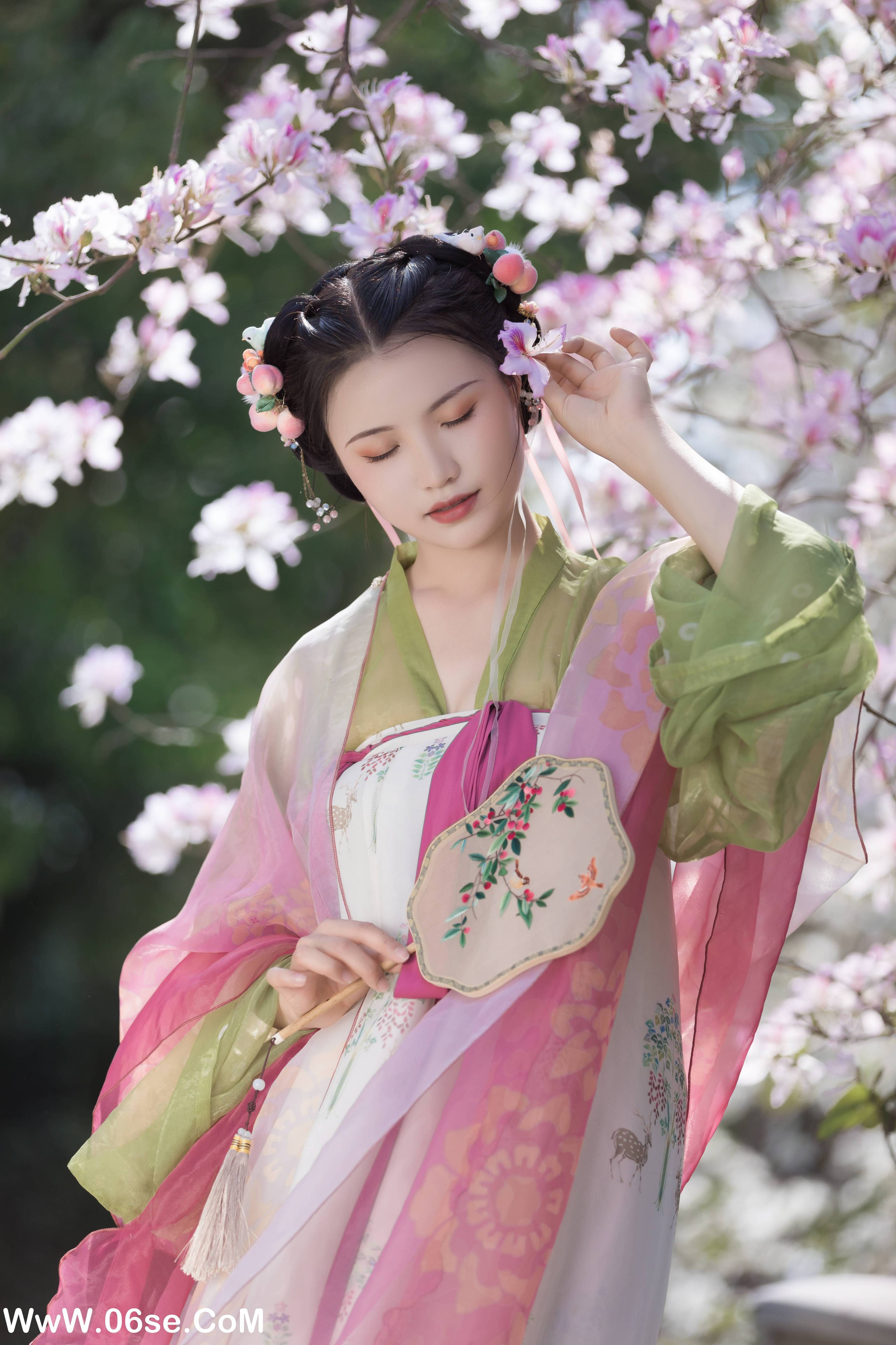 图片[18]-[YITUYU艺图语]2022.07.27 袅娜 刘哈喇子[25+1P／339MB]-六色网