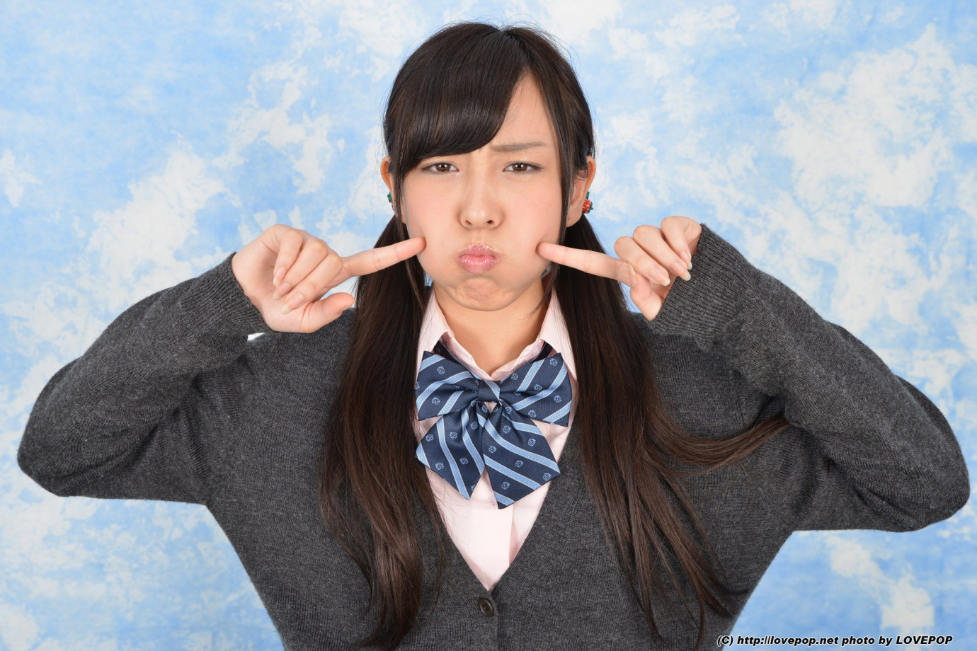 [Image: df971431bfa2b7dd512e0.jpg]