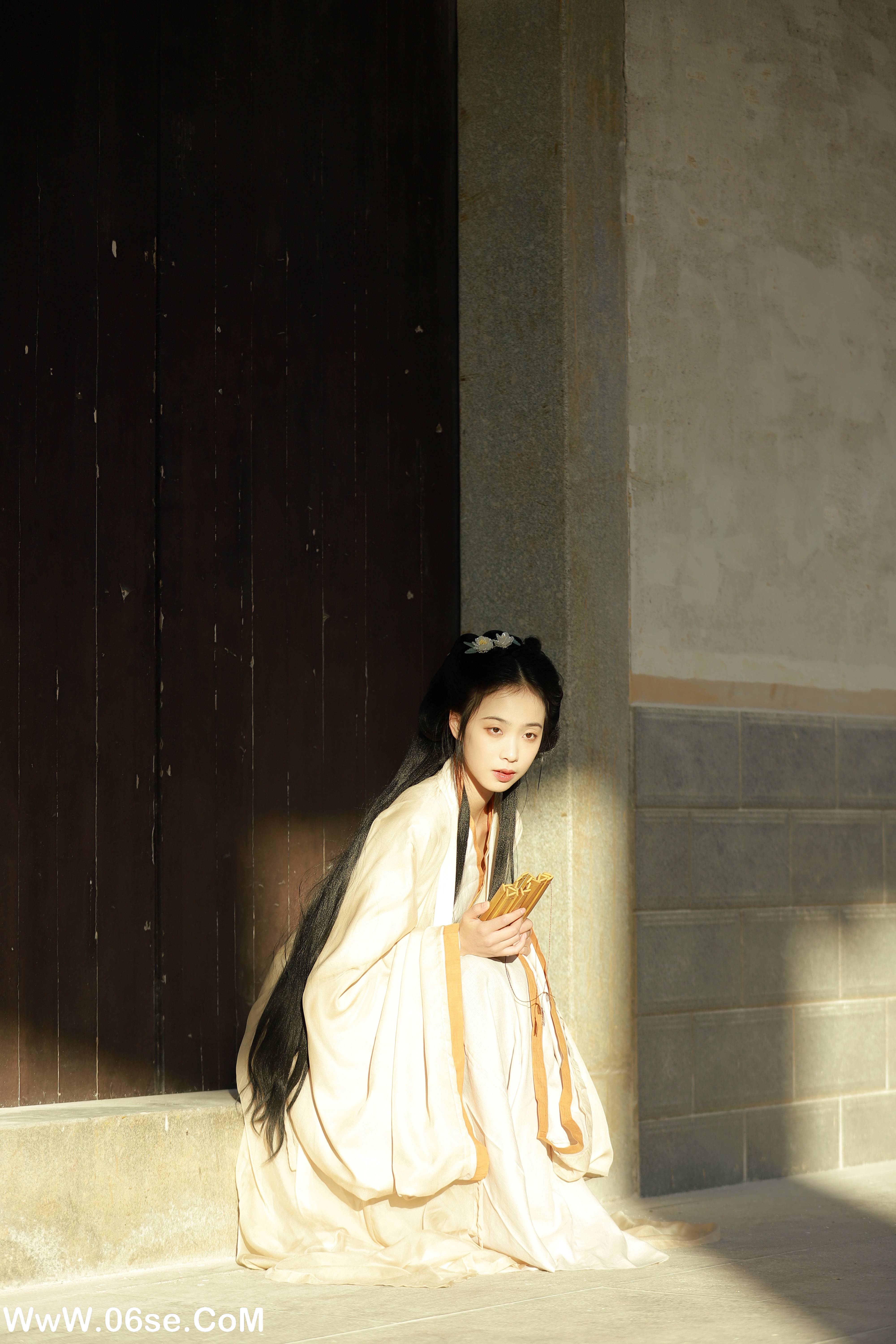 图片[19]-[YITUYU艺图语]2022.09.28 愿得一人心 汪国真潘潘[20+1P／164MB]-六色网