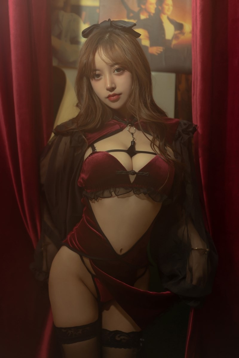 [Cos]过期米线线喵 - 红丝绒旗袍[53P] 21