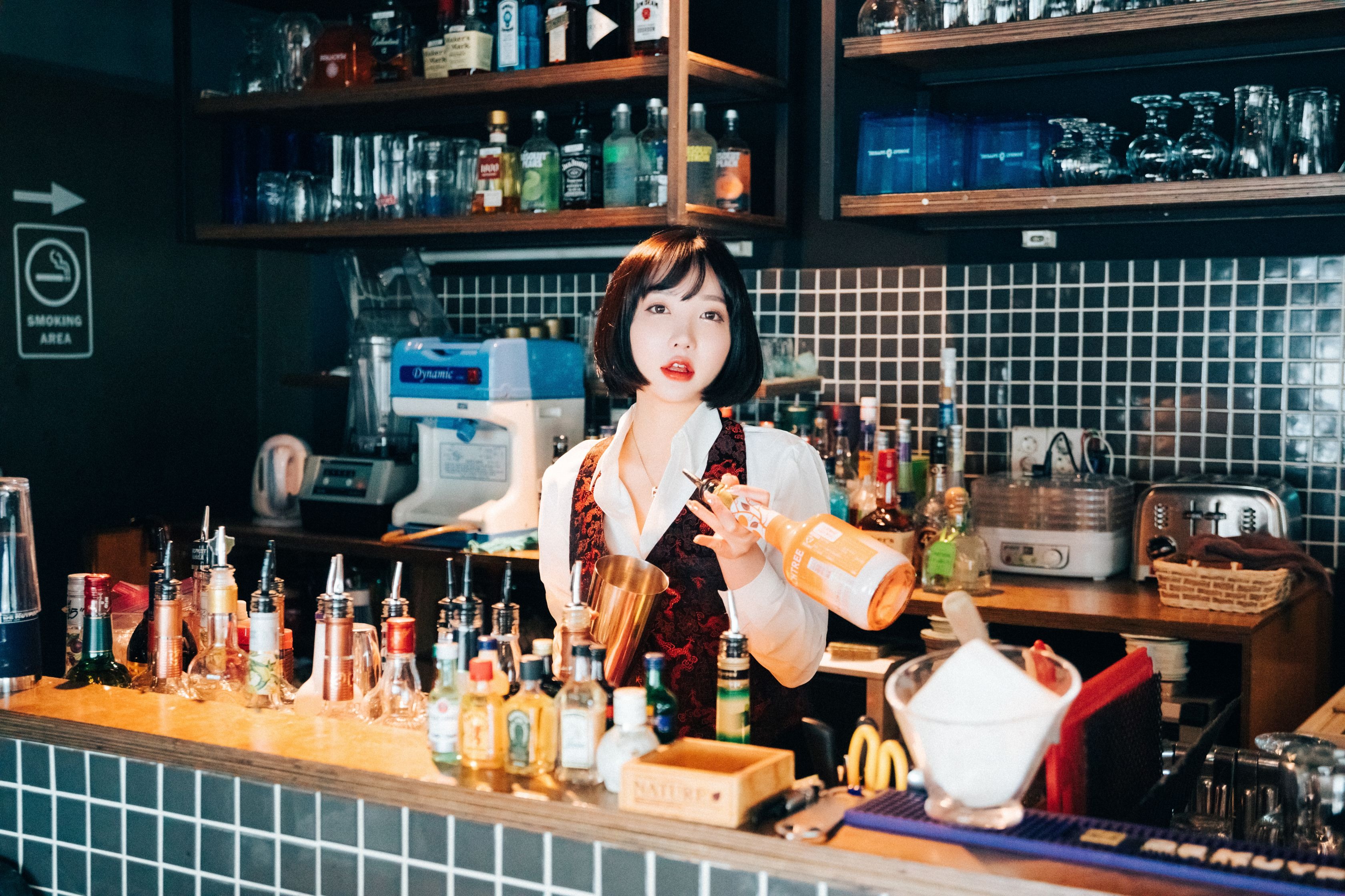 孙乐乐 - [Loozy] Son Ye-Eun (손예은) - Tainted Love Bar 81