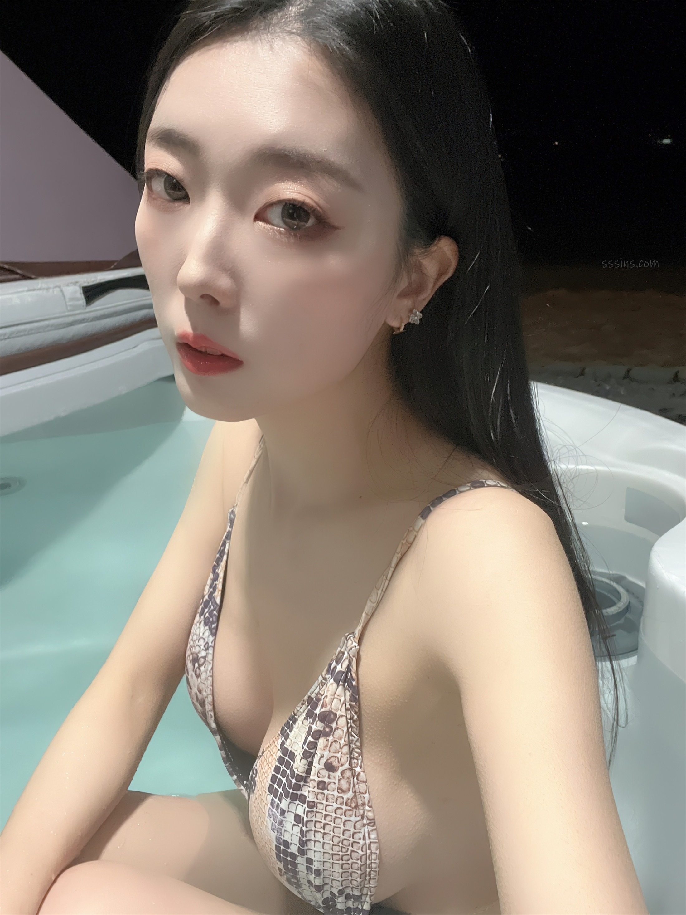 [Moon Night Snap] Mona (모나) & Jucy (쥬시) - EroEro Travel 64P 25