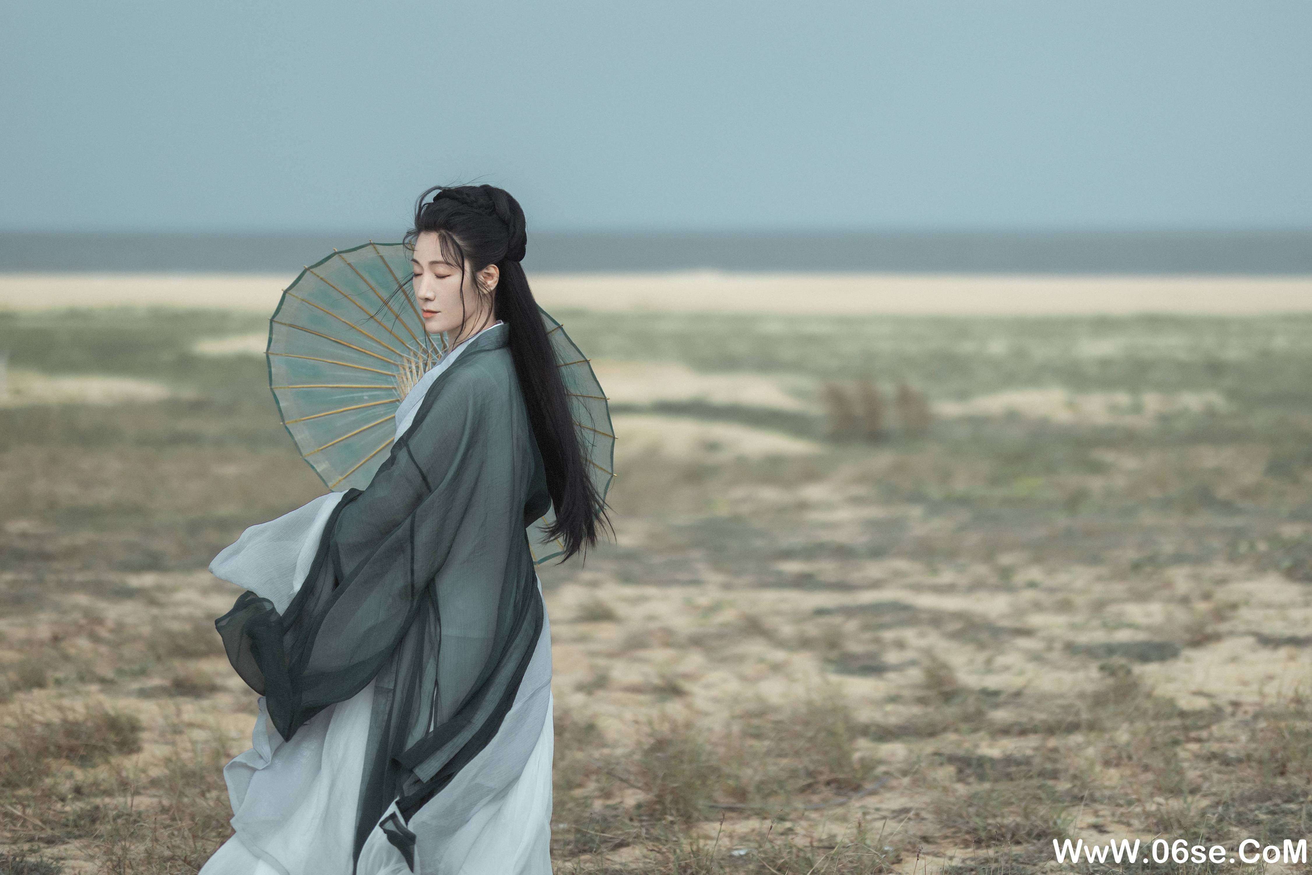 图片[23]-[YITUYU艺图语]2021.10.21 天涯倦客 何佳[25+1P／312MB]-六色网