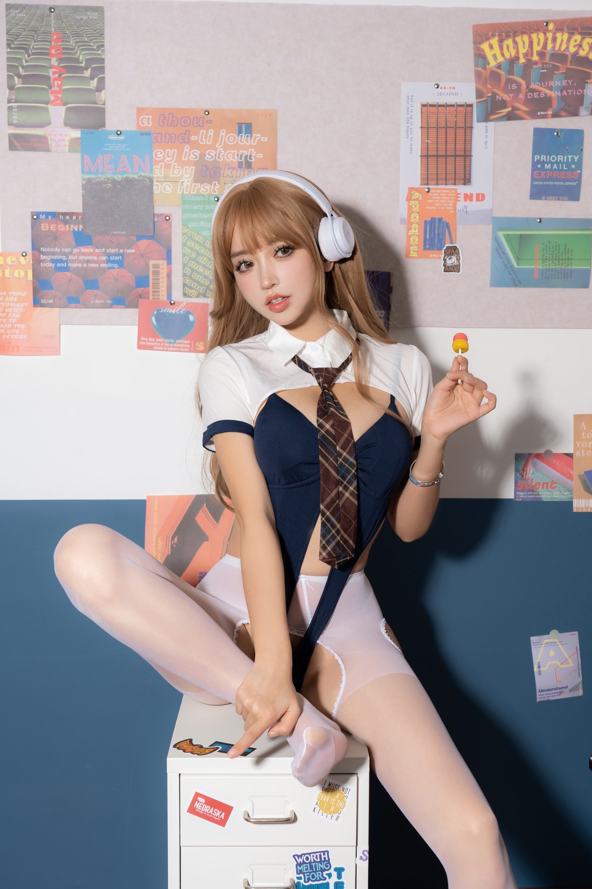 Cosplay 过期米线线喵 甜心恶霸 56