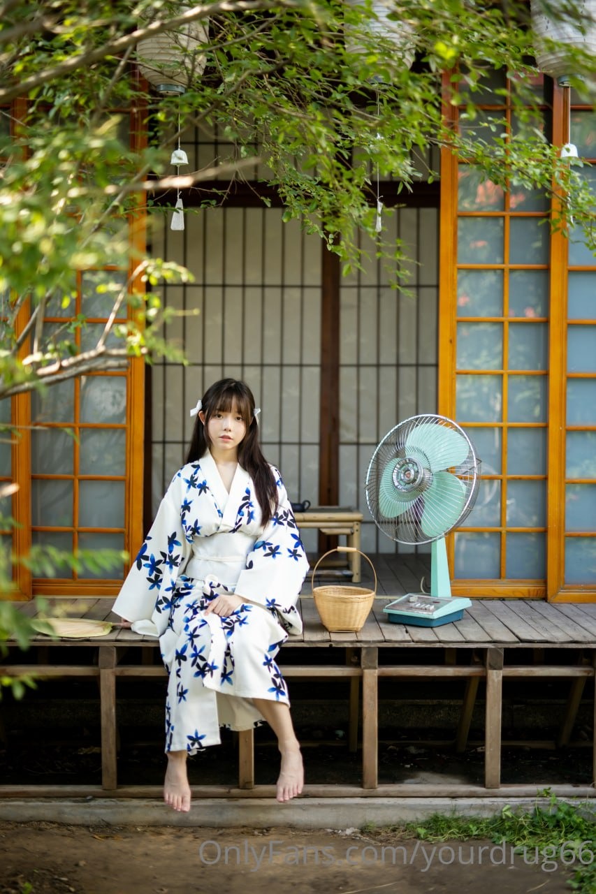 六 味 帝 皇 酱 - 夏 日 和 服 72P - Telegraph 